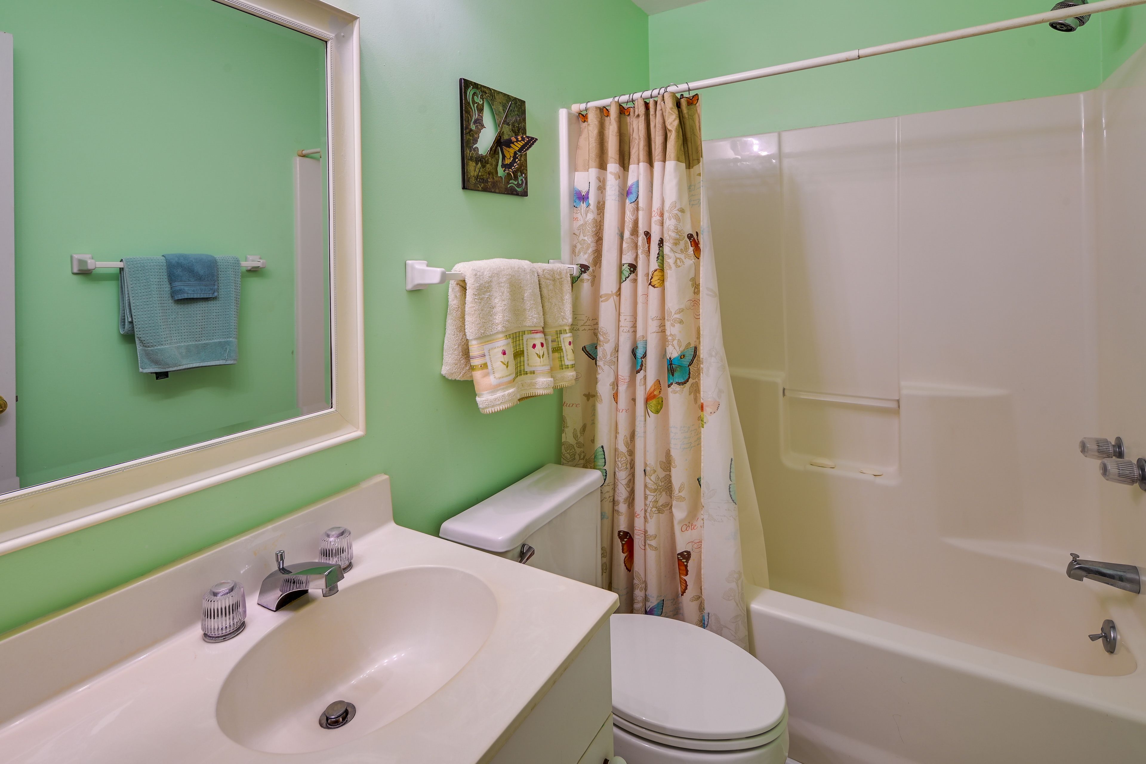 Full Bathroom