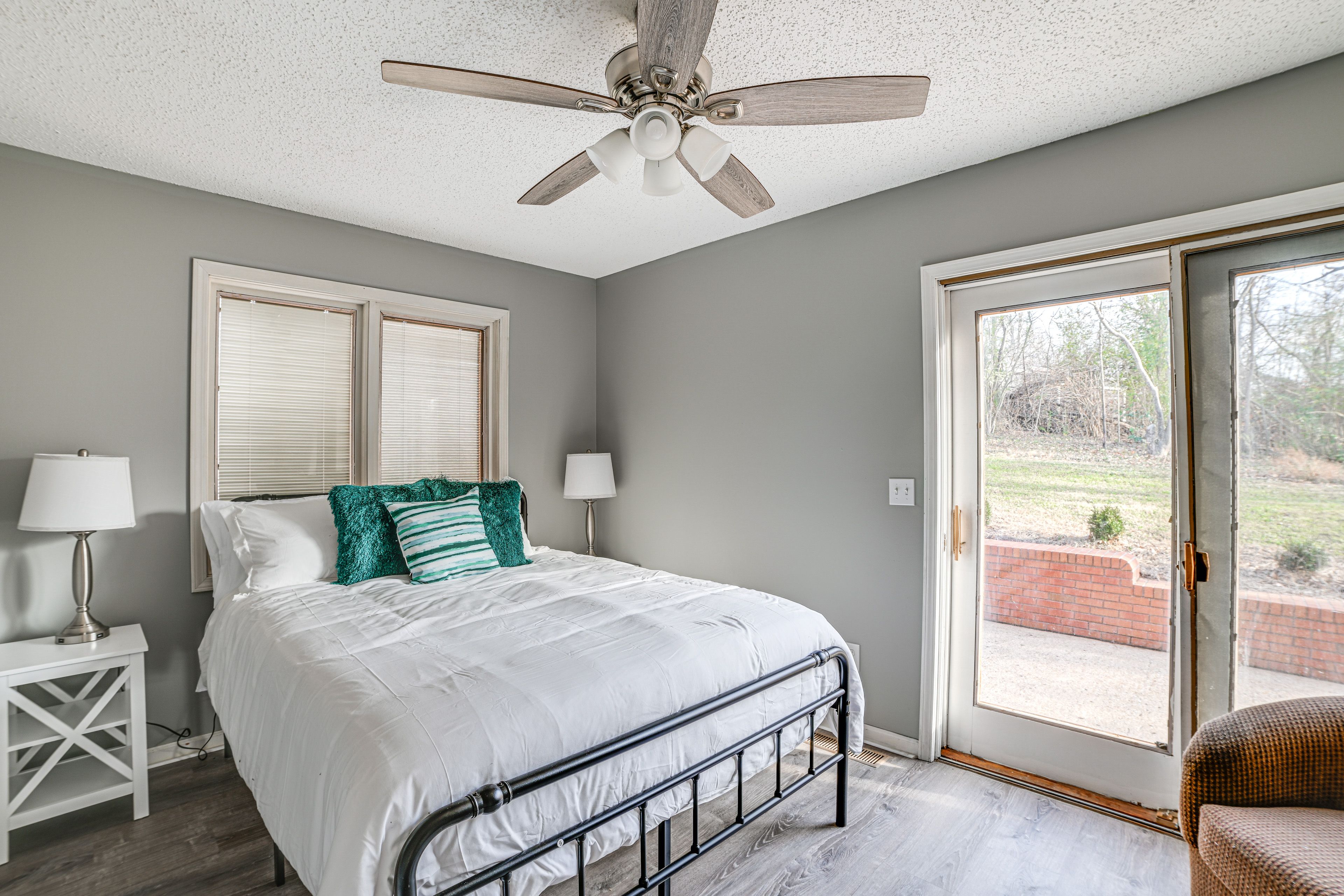 Bedroom 2 | Queen Bed | 1st Floor