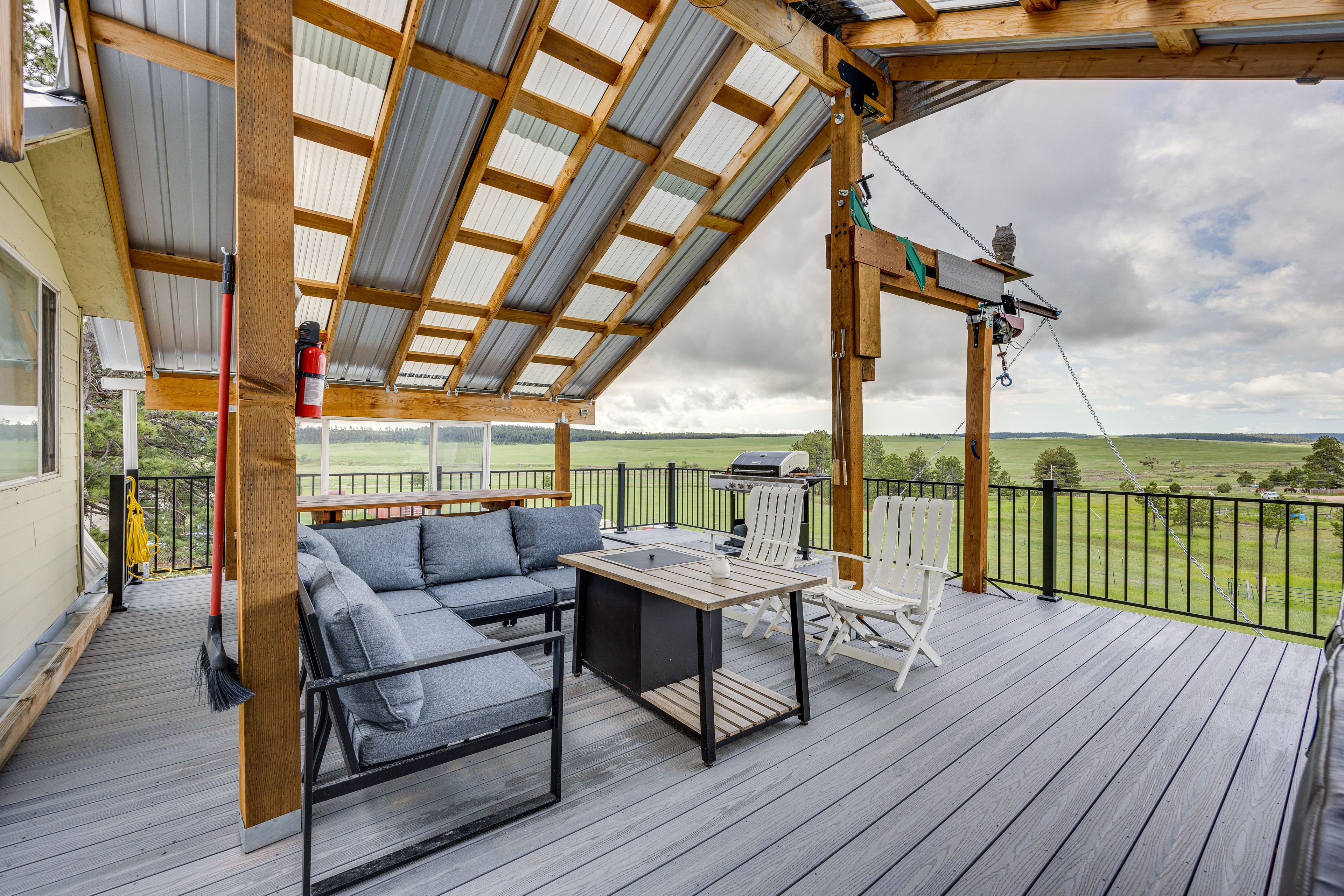 Deck | Gas Grill | Fire Pit Table | 2nd-Story Unit
