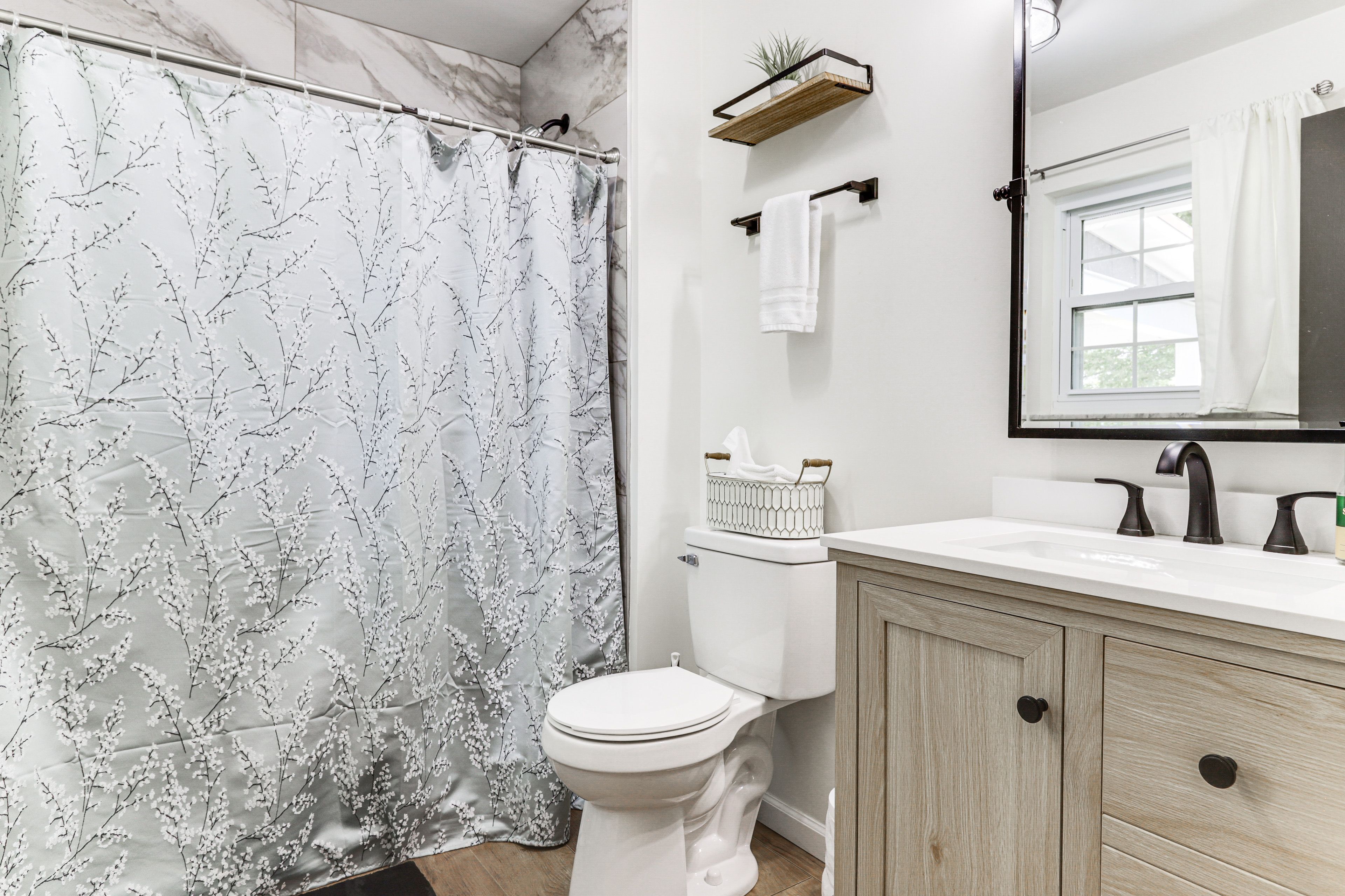 Full Bath | Towels | Hair Dryer