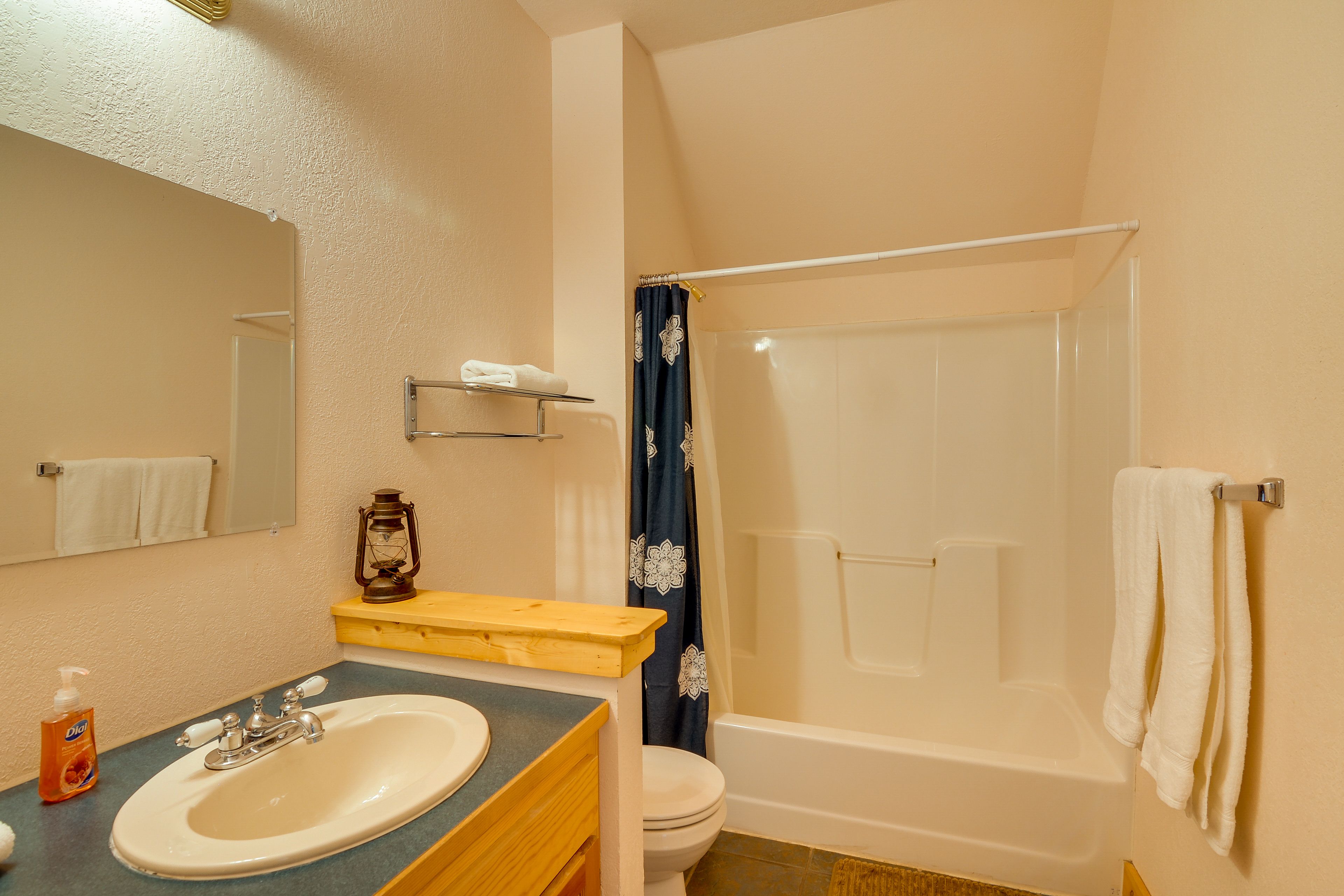 Full Bathroom | 2nd Floor | Hair Dryer