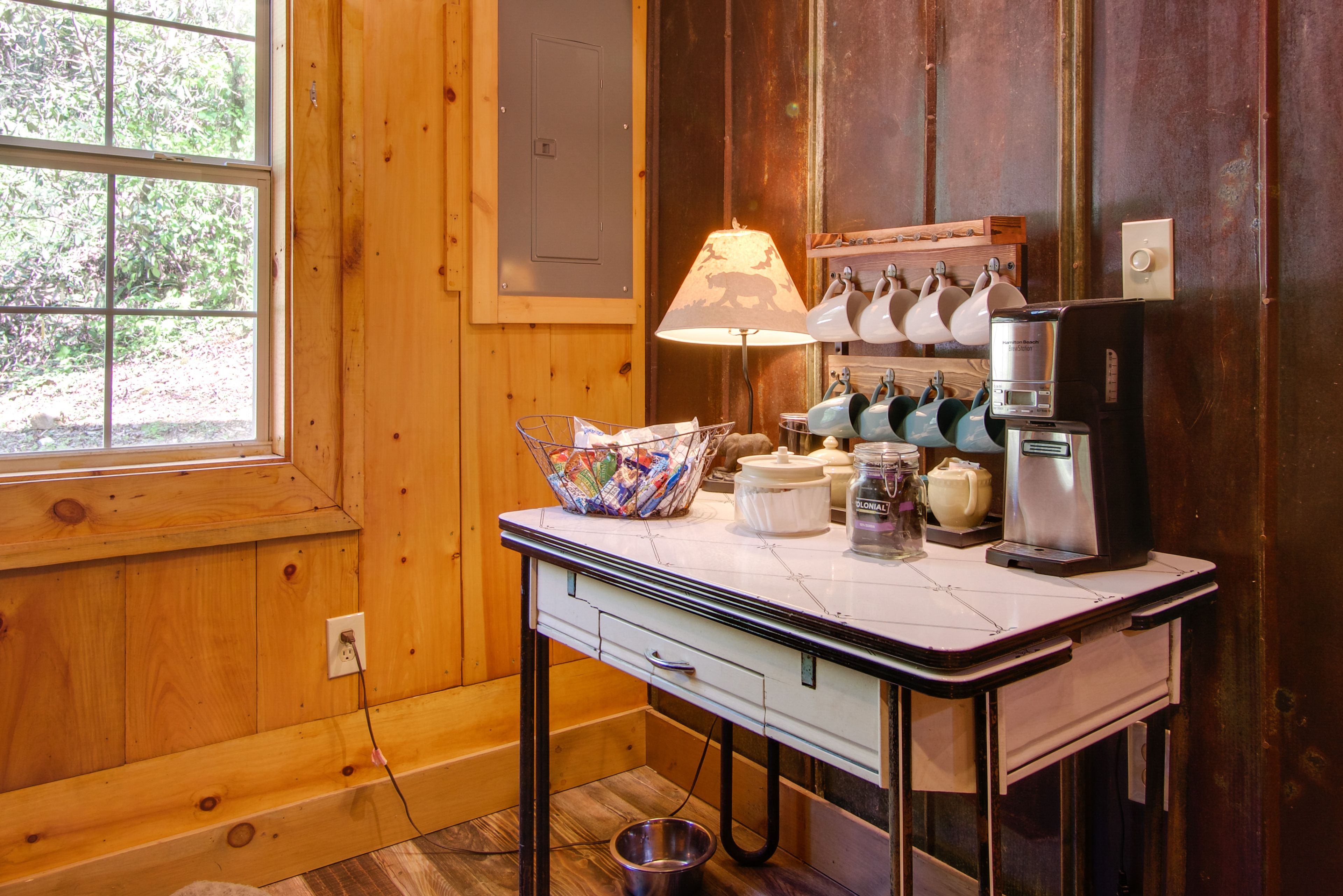 Coffee Bar | Coffee Maker | Coffee/Tea