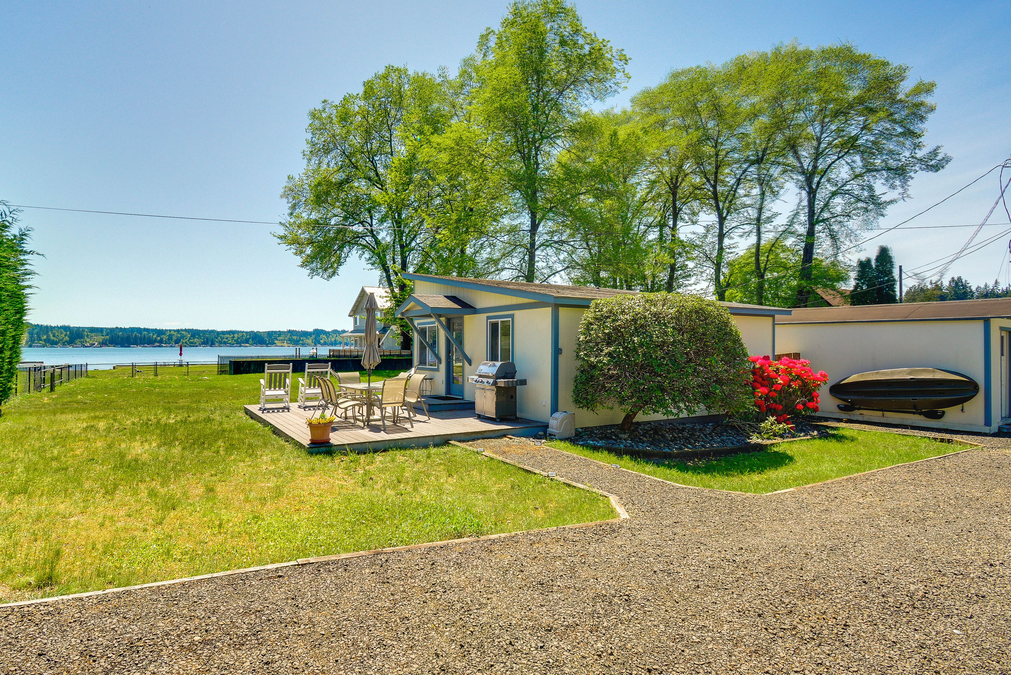 Property Exterior | Driveway Parking (2 Vehicles) | Trailer Parking Allowed