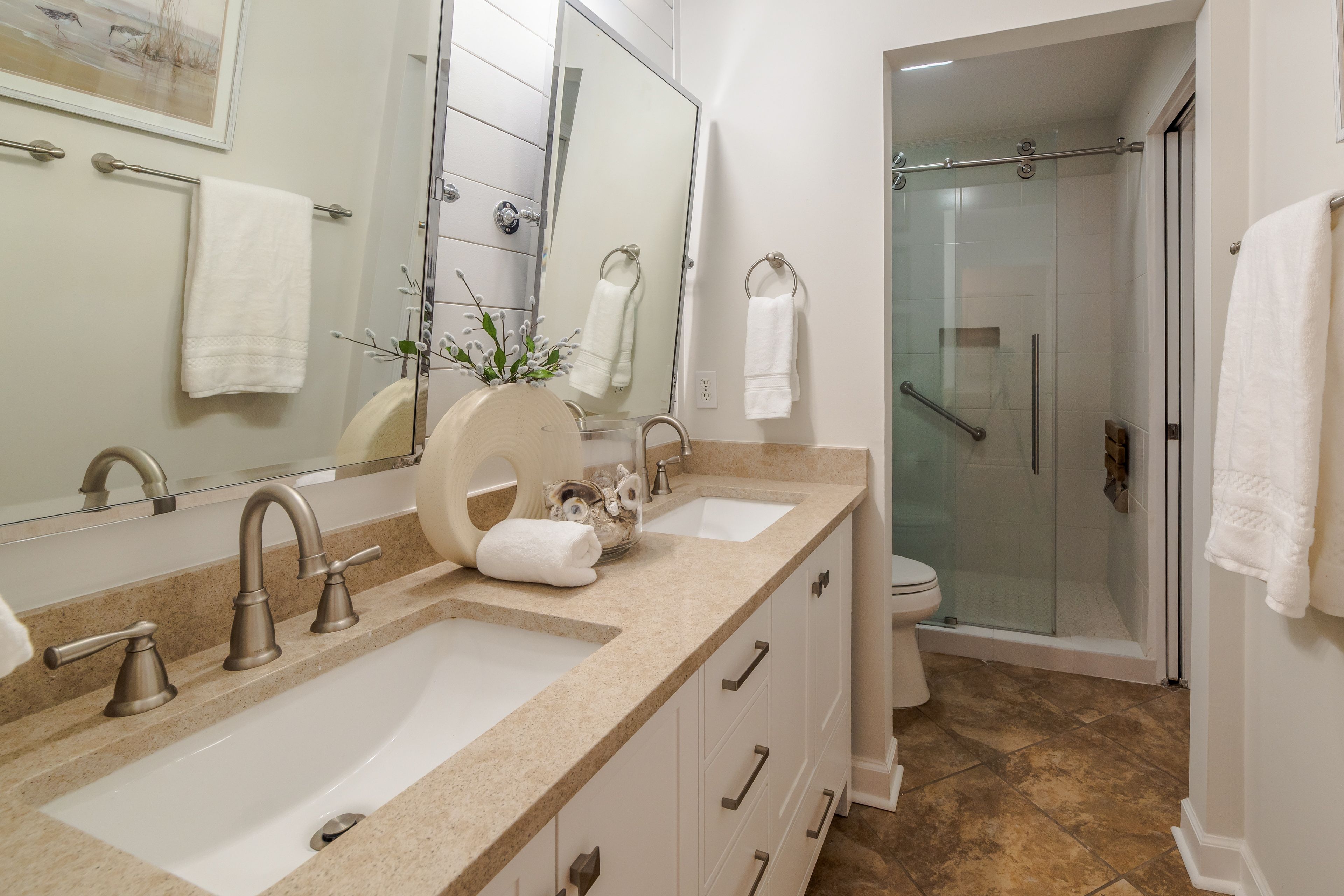 Bathroom | Complimentary Toiletries | Towels Provided