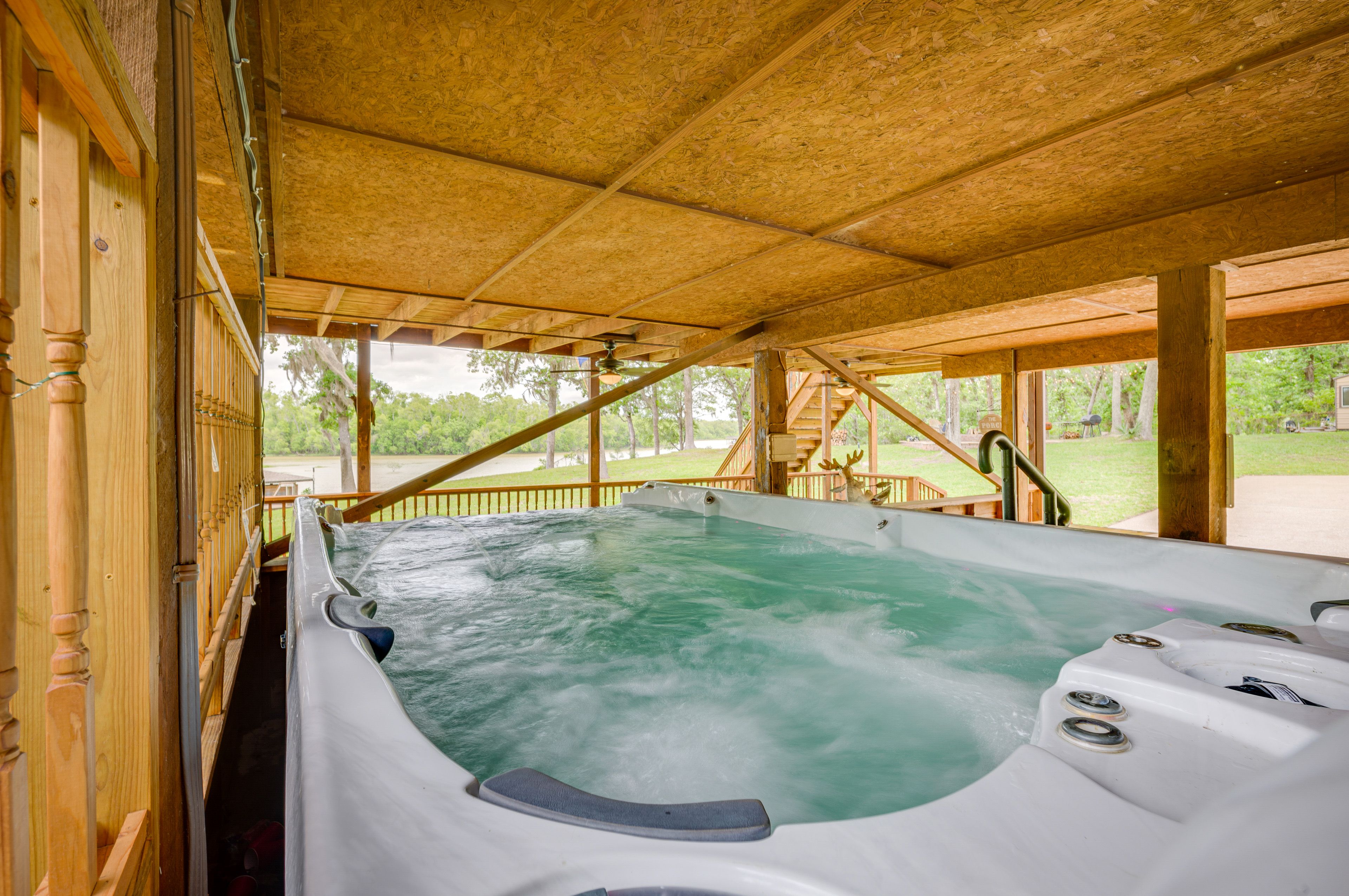 Private Swim Spa (Depth 4')