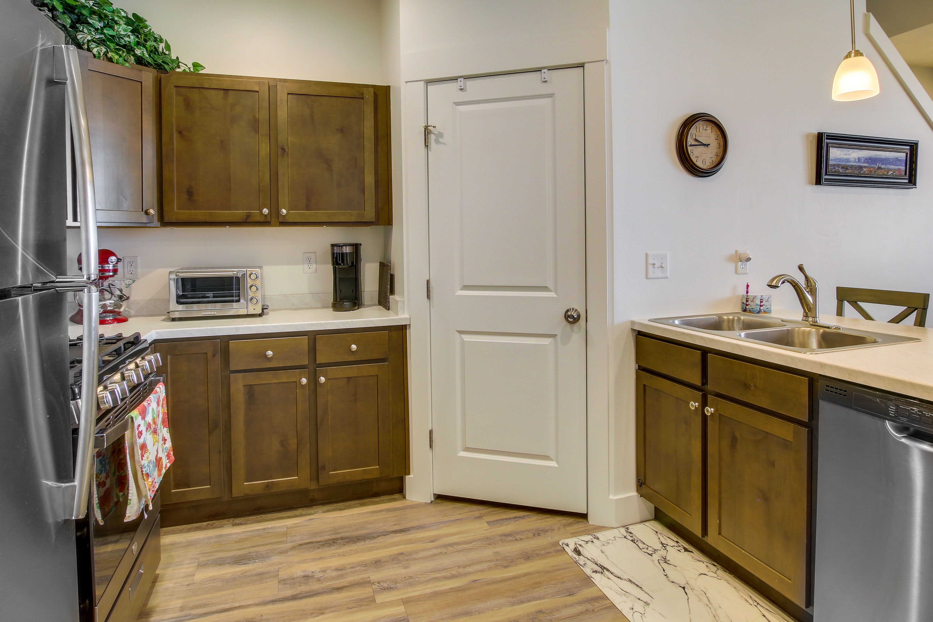 Kitchen | Breakfast Bar