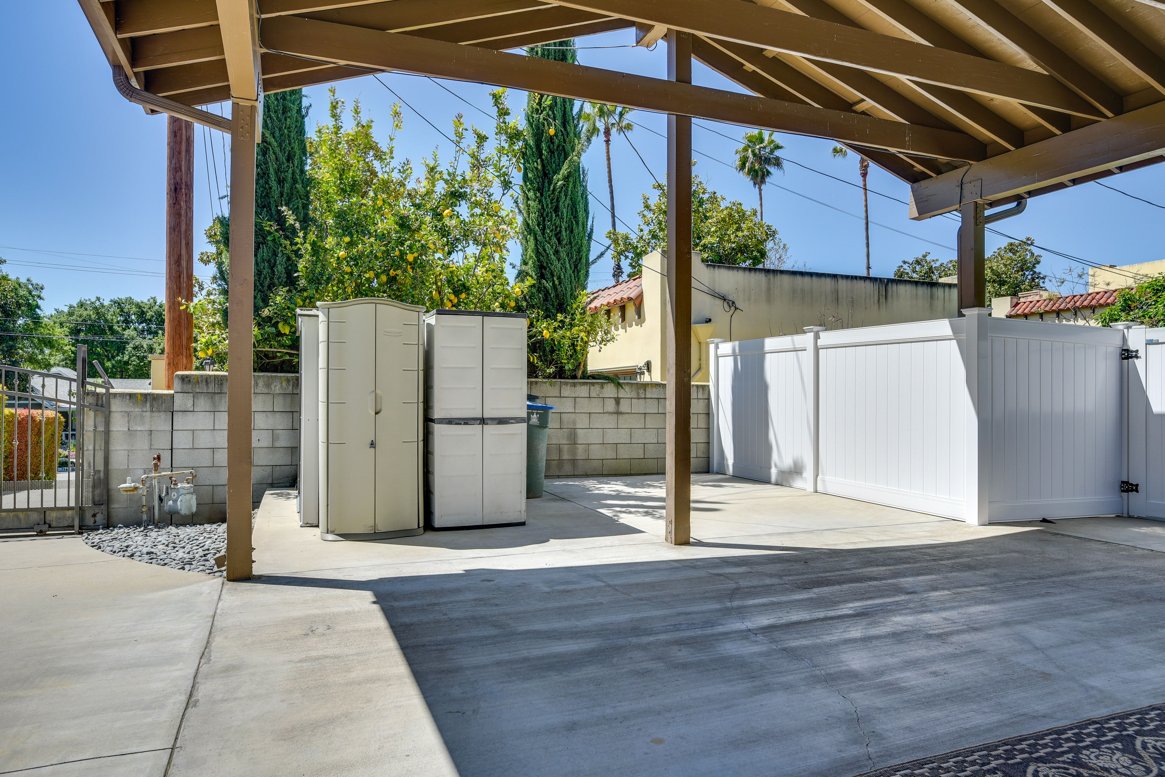 Parking | Carport (1 Vehicle) | Driveway (2 Vehicles)