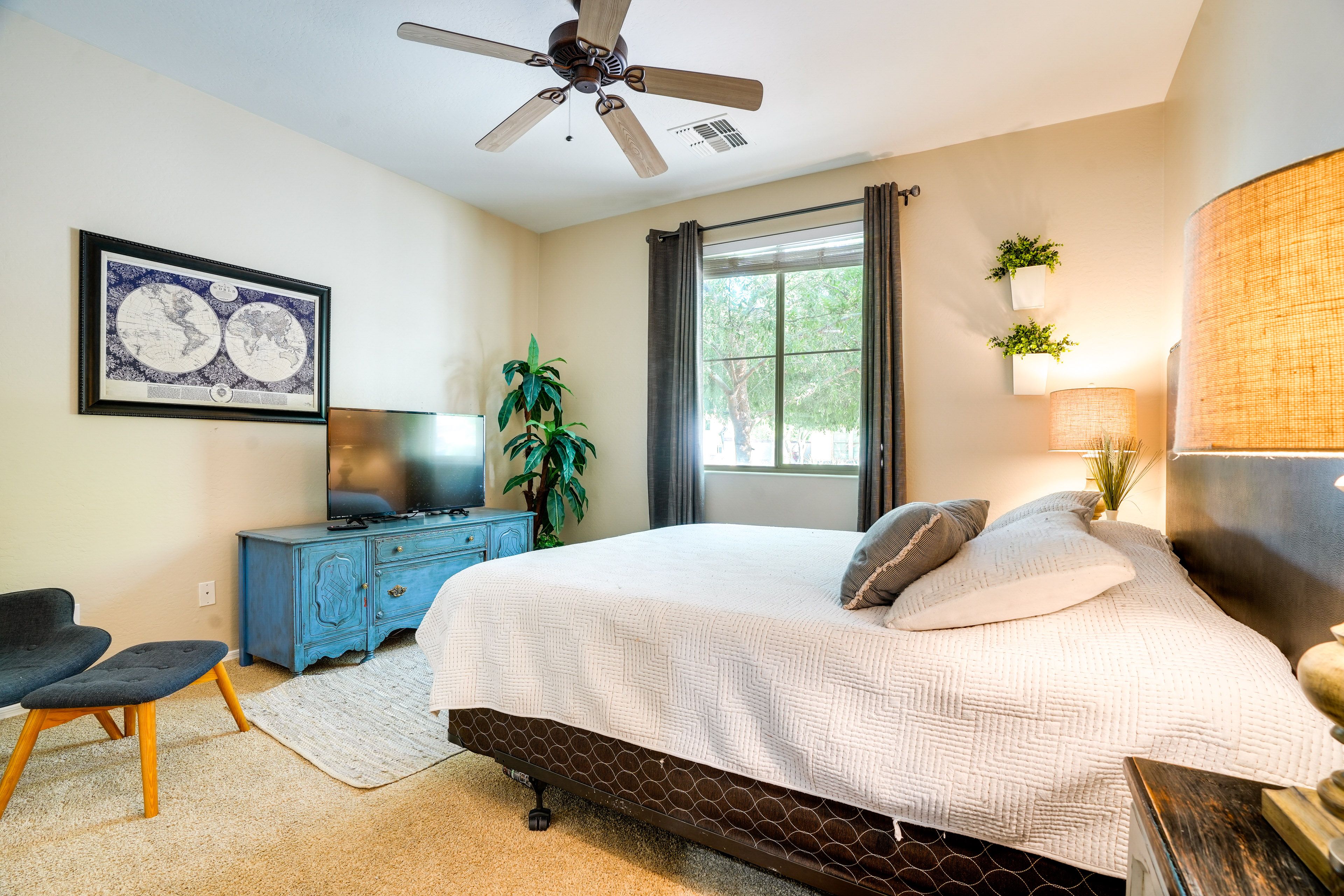 Bedroom 3 | Queen Bed