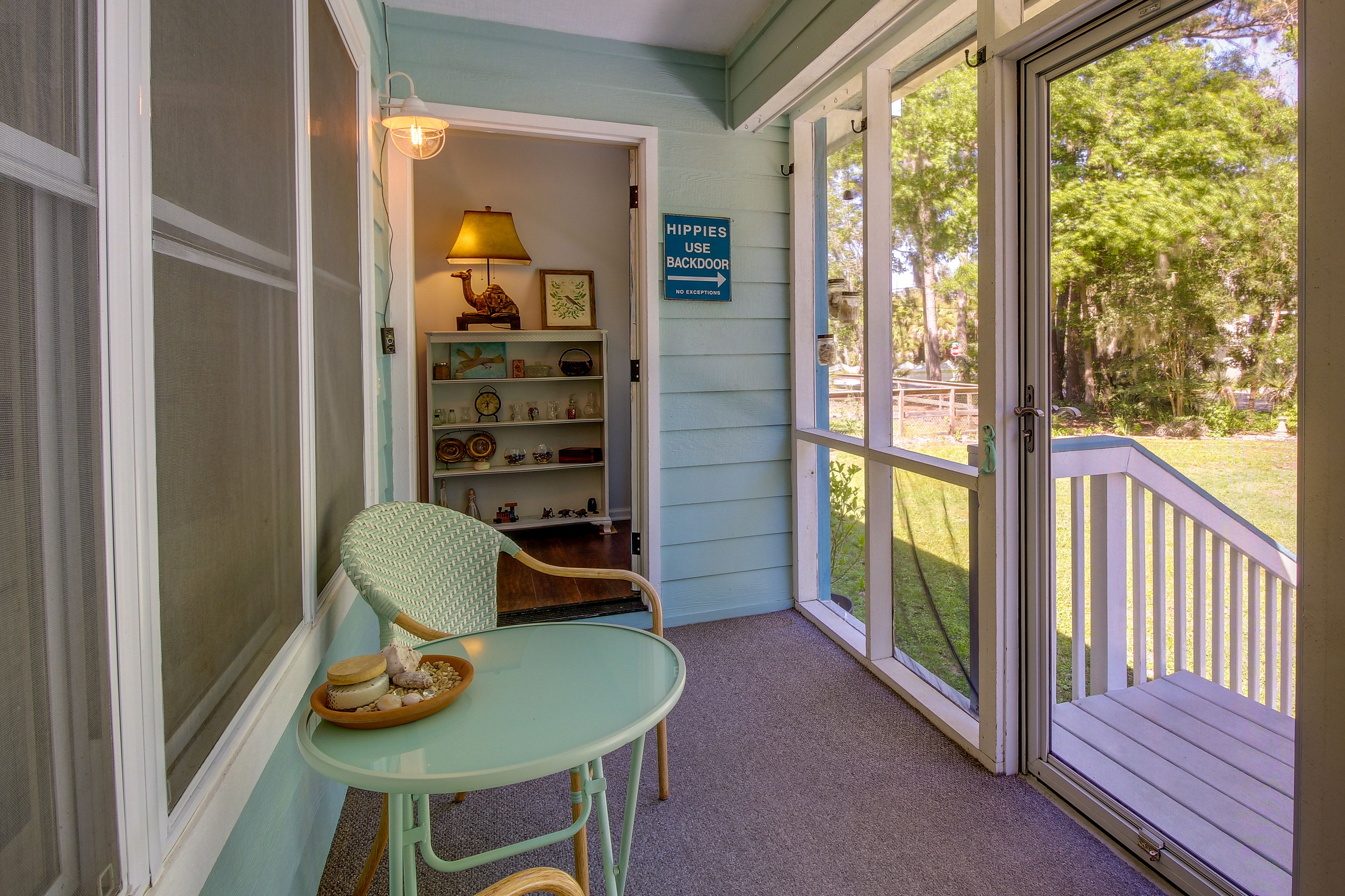 Screened-In Porch