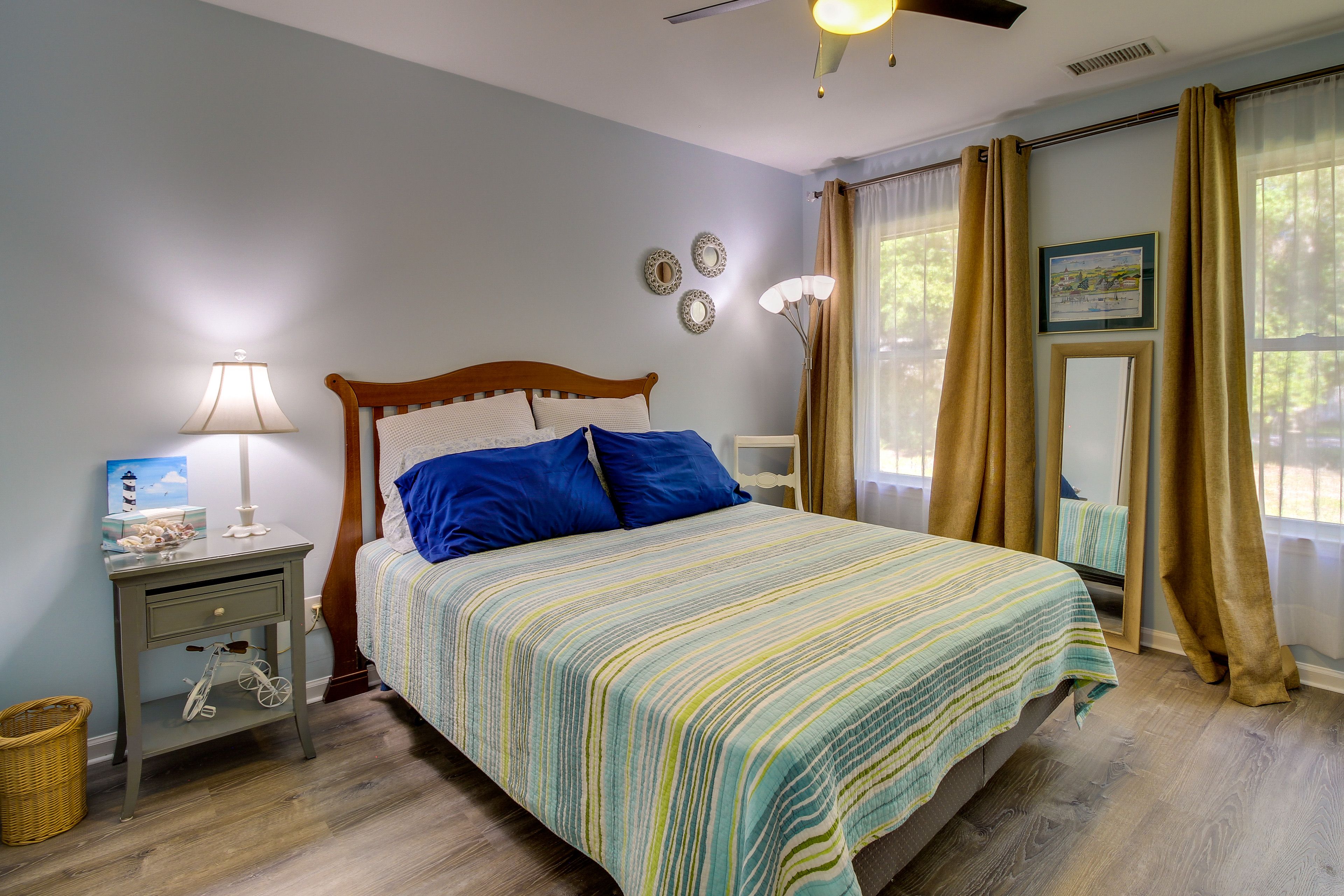 Bedroom 3 | Full Bed | Main Floor