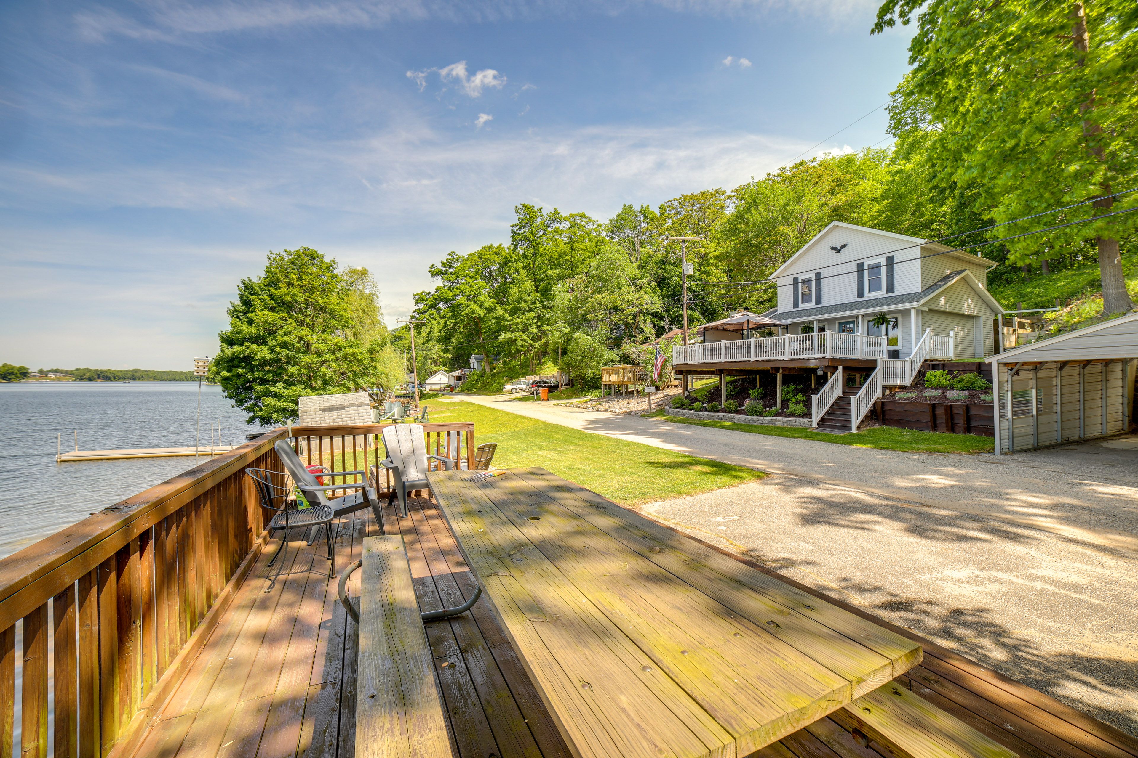 Belding Vacation Rental | 2BR | 1.5BA | 950 Sq Ft | Stairs Required to Enter