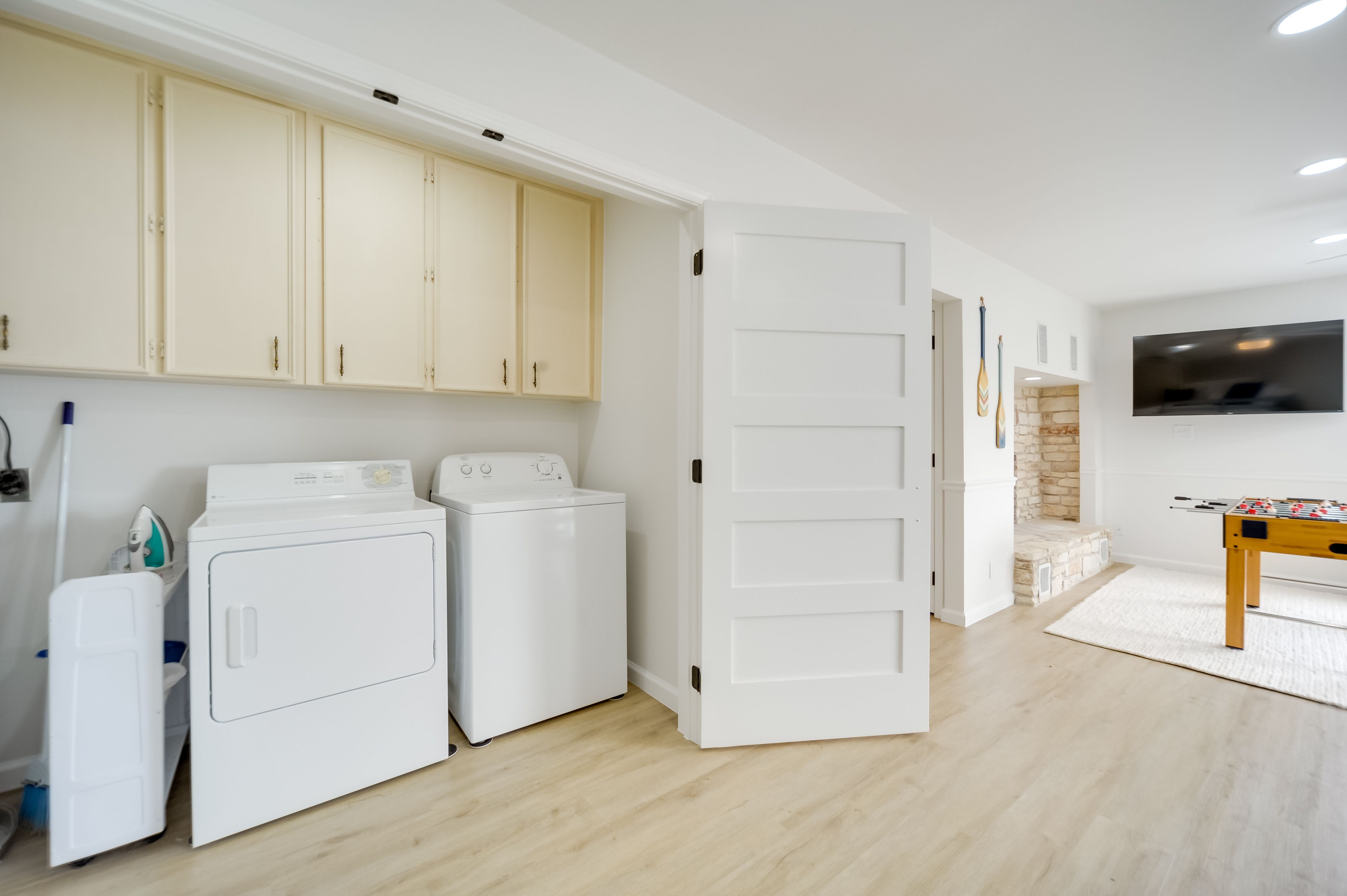 Washer & Dryer | Detergent Provided