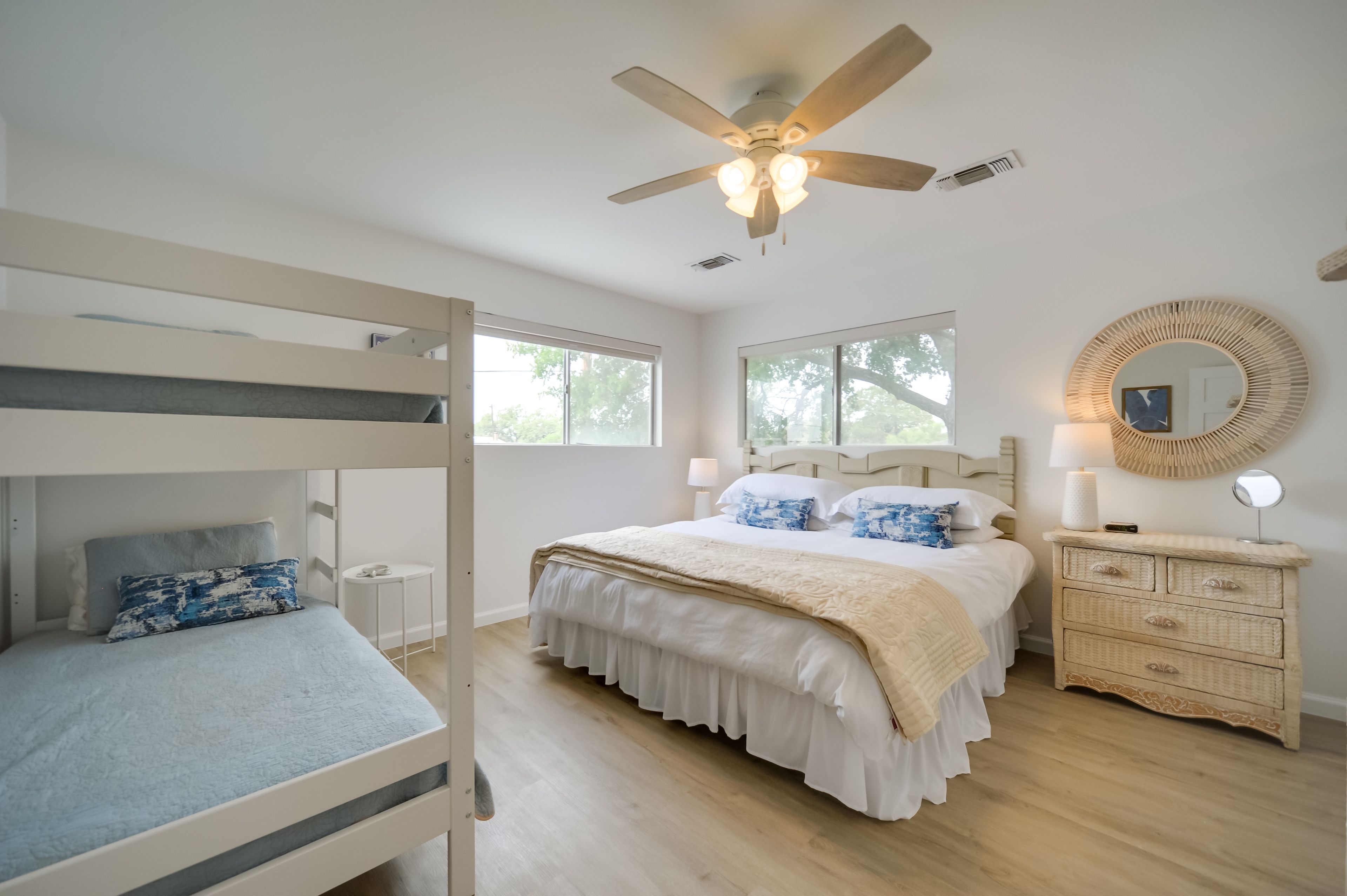 Bedroom 2 | King Bed | Twin Bunk Bed