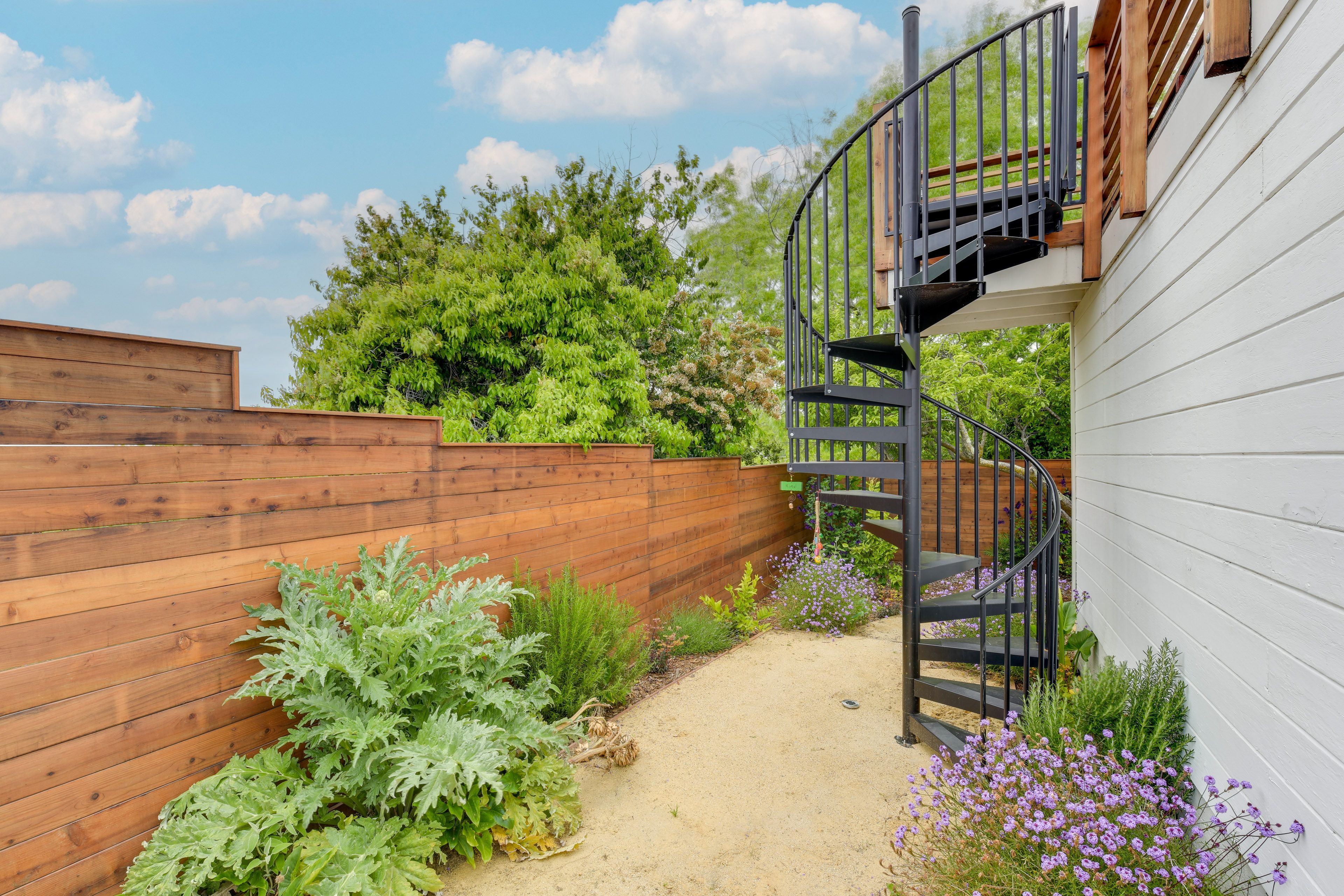 Private Landscaped Yard
