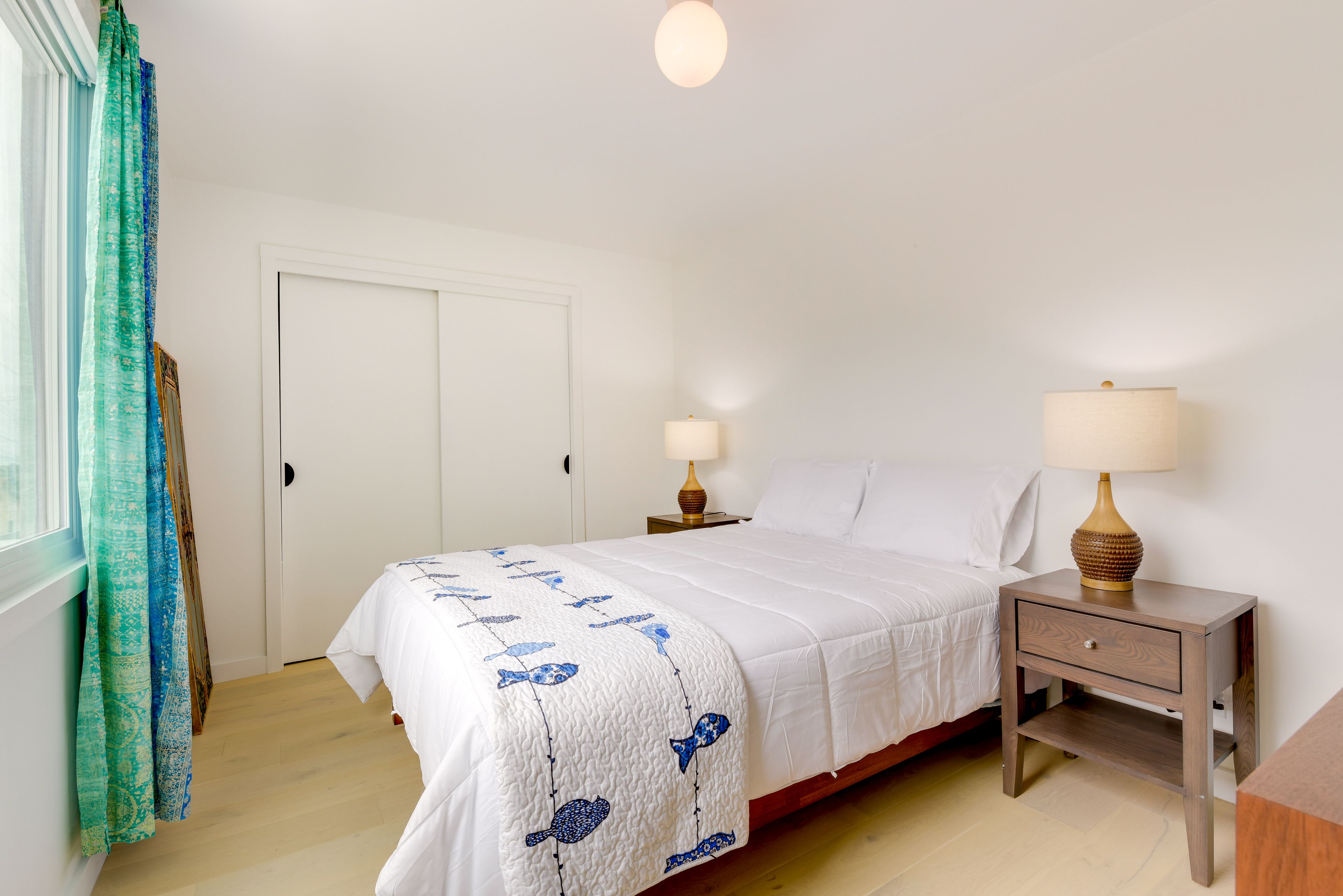 Bedroom 2 | Queen Bed | 1st Floor | Smart TV