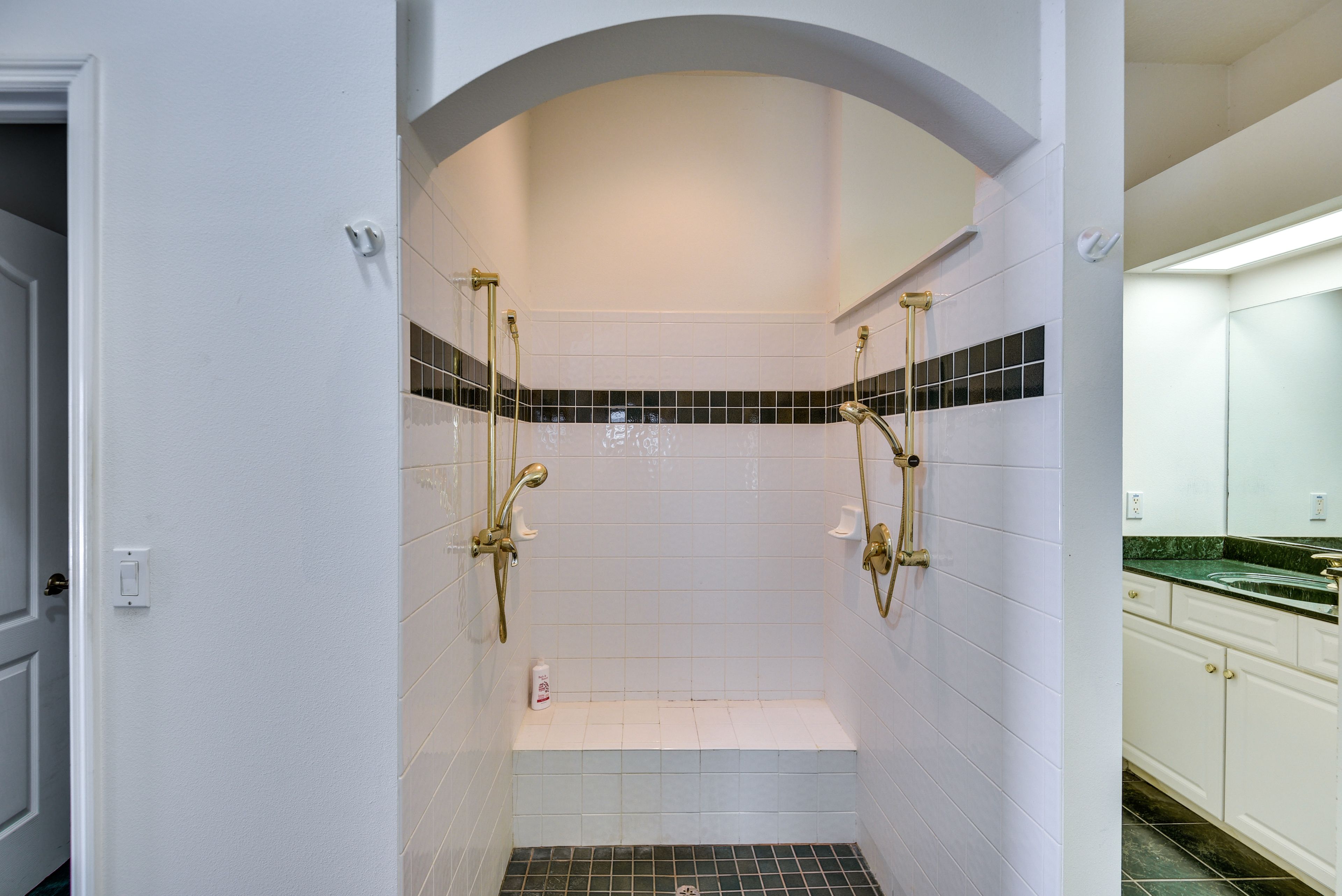 En-Suite Bathroom | Complimentary Toiletries