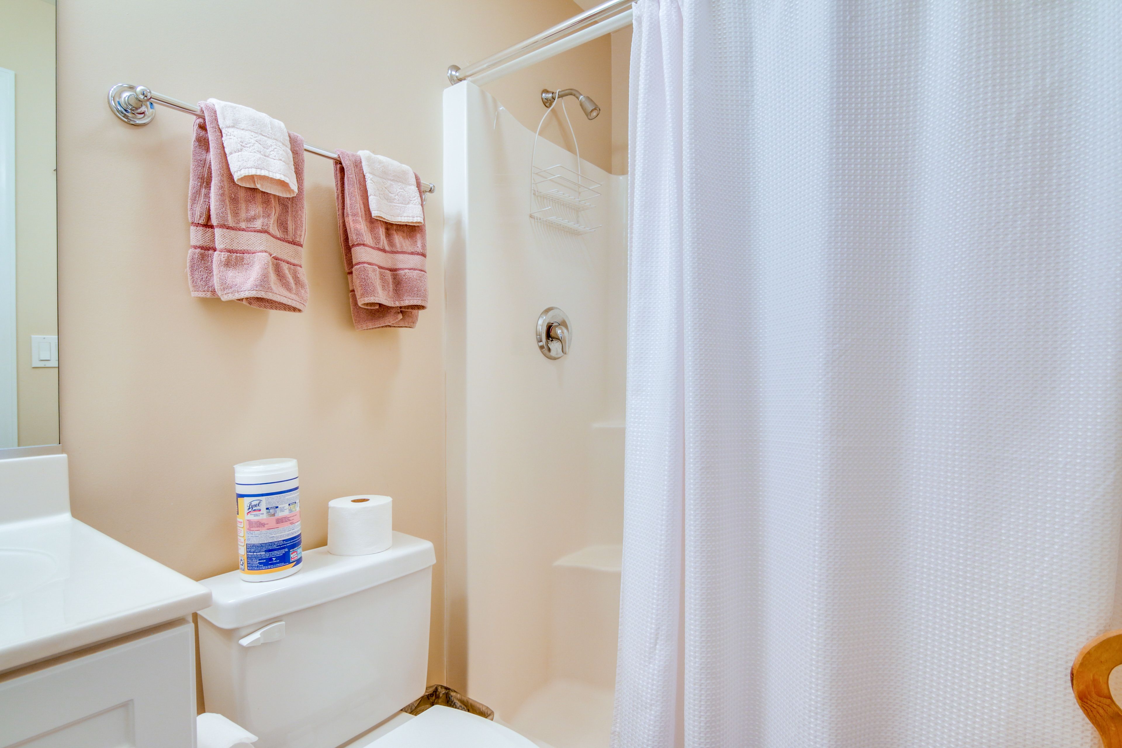 Full Bathroom | 2nd Floor