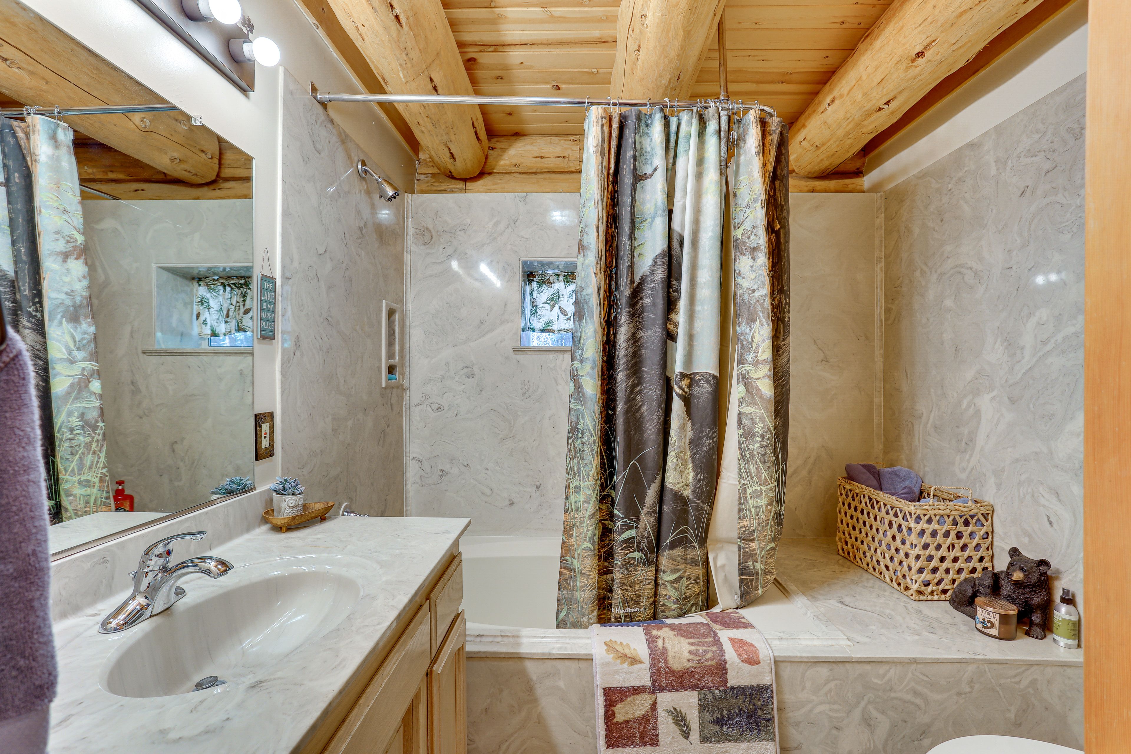 Full Bathroom