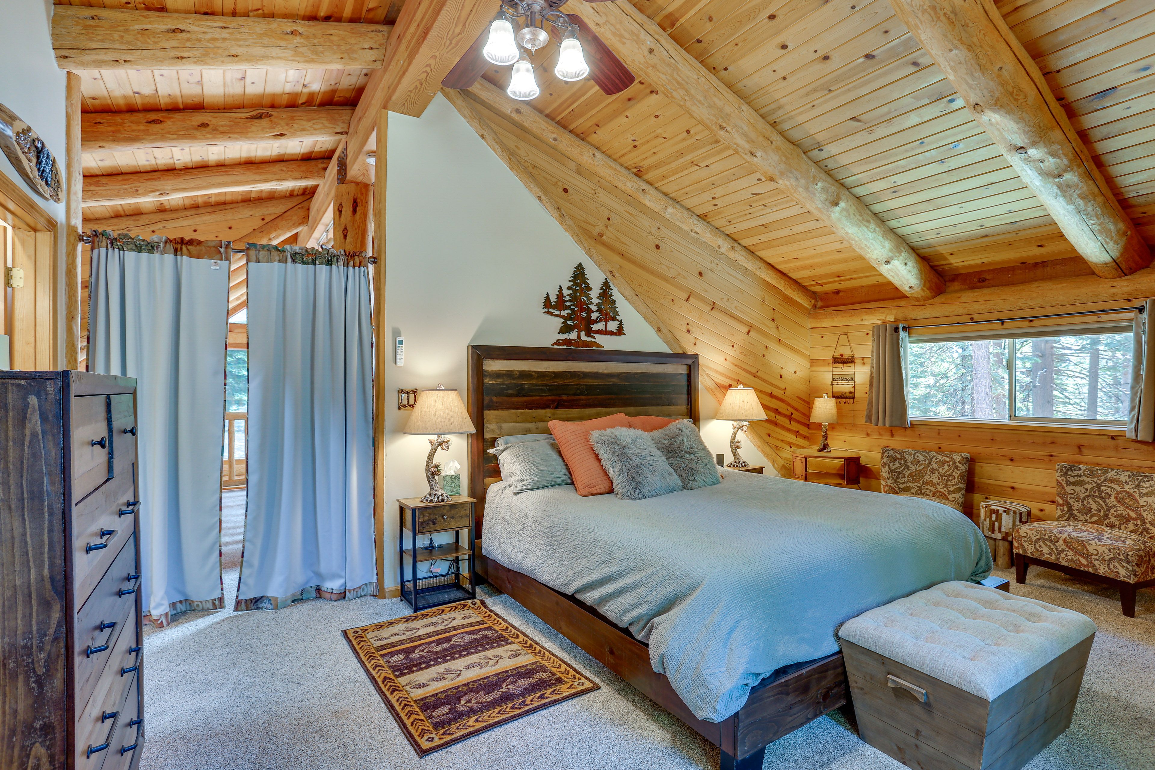 Bedroom Suite (Loft) | California King Bed | Sleeper Sofa | 2nd Floor