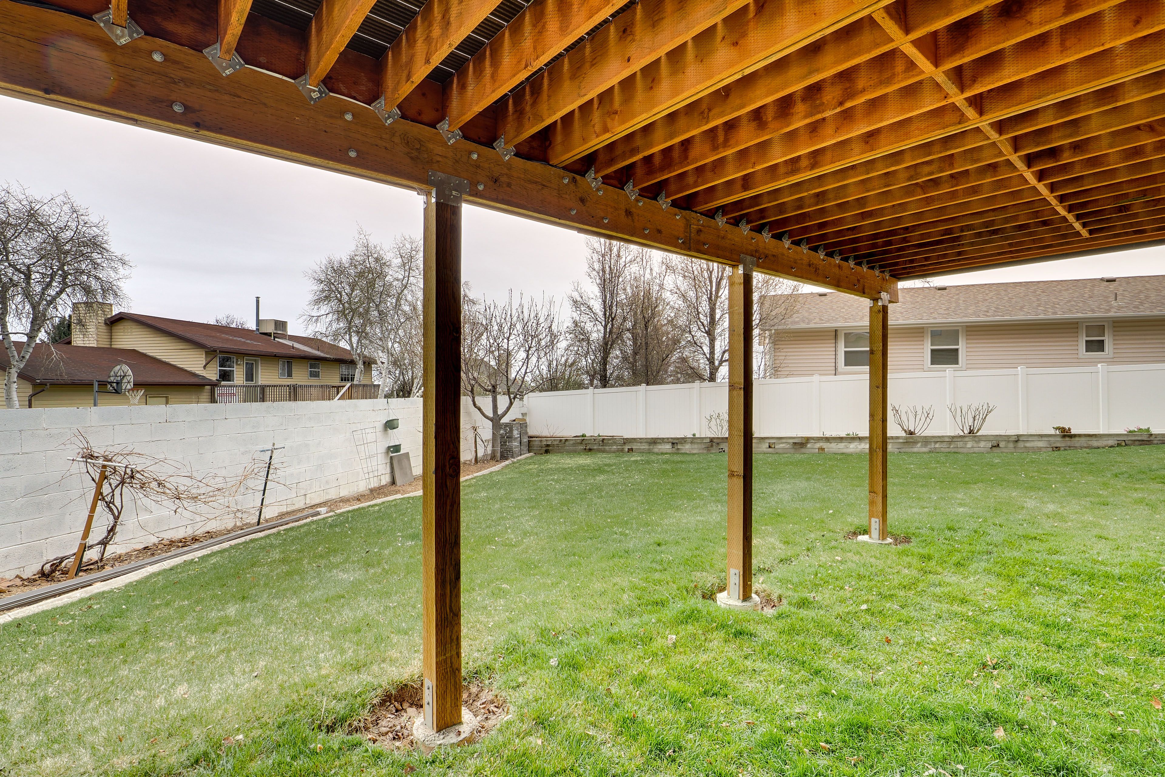 Large Backyard | Gas Grill