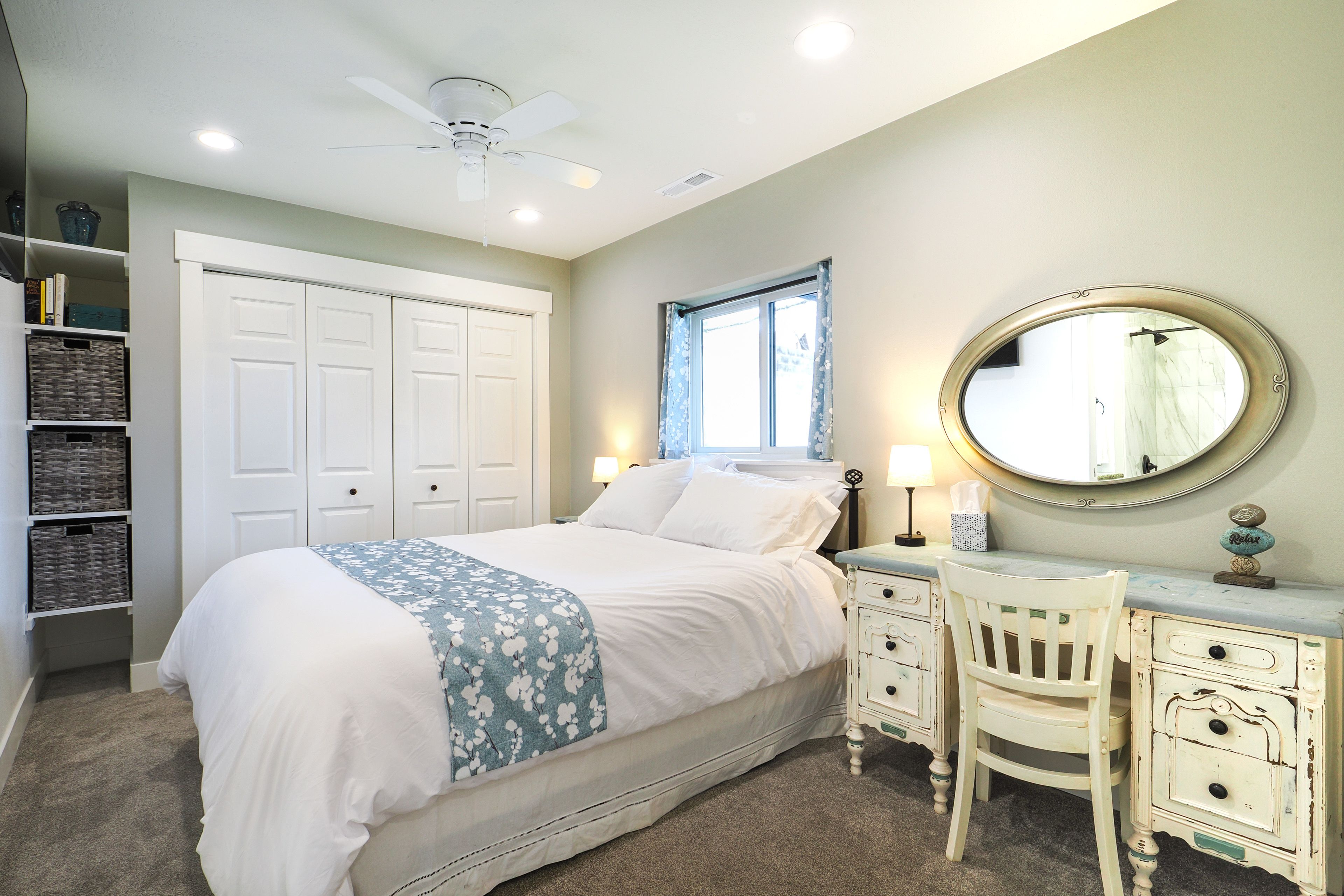 Bedroom 1 | Queen Bed | Smart TV | Workspace | En-Suite Bathroom