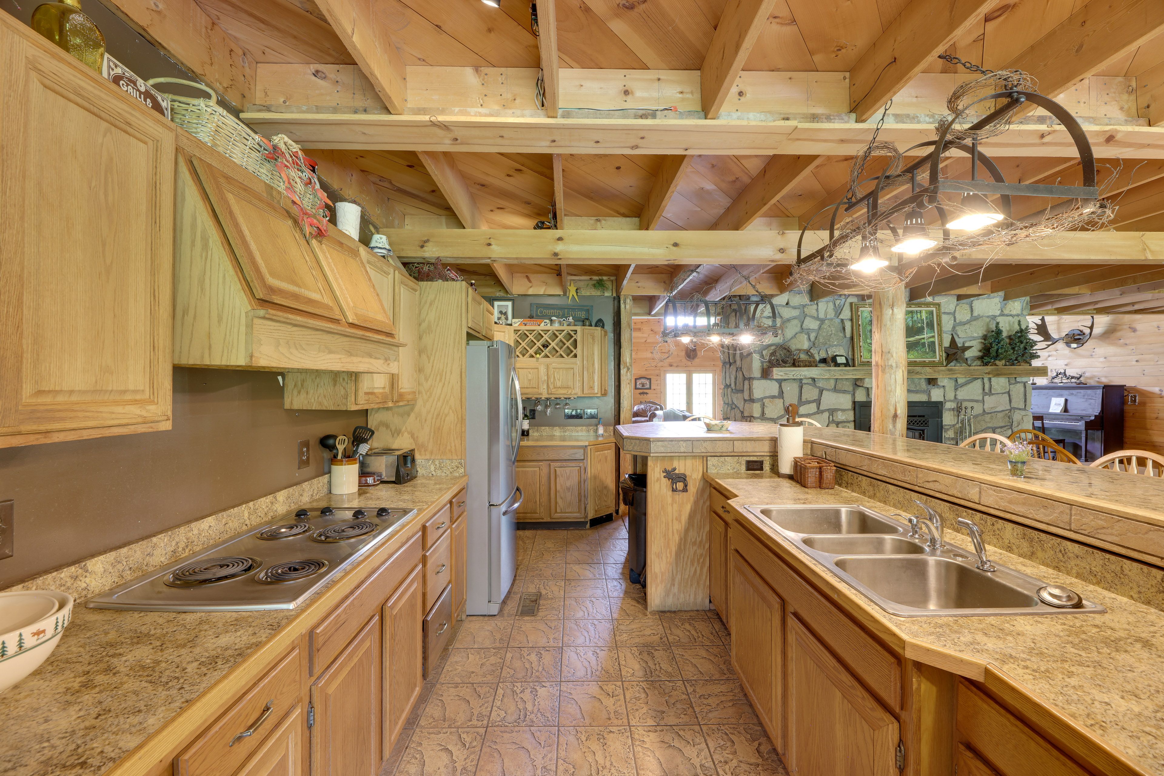 Kitchen | Stove/Oven | Dishwasher | Blender | Coffee Maker | Toaster