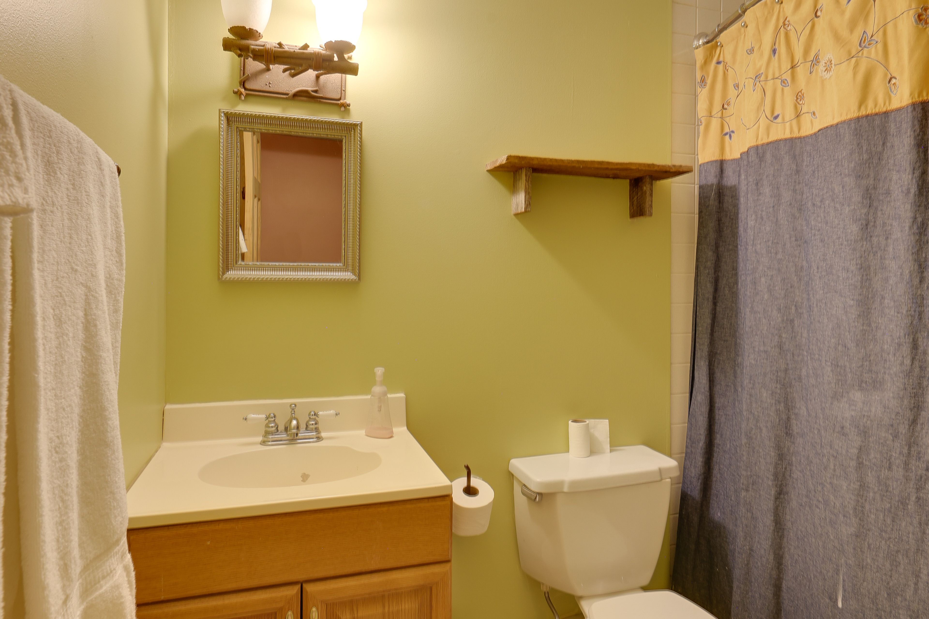 En-Suite Bathroom
