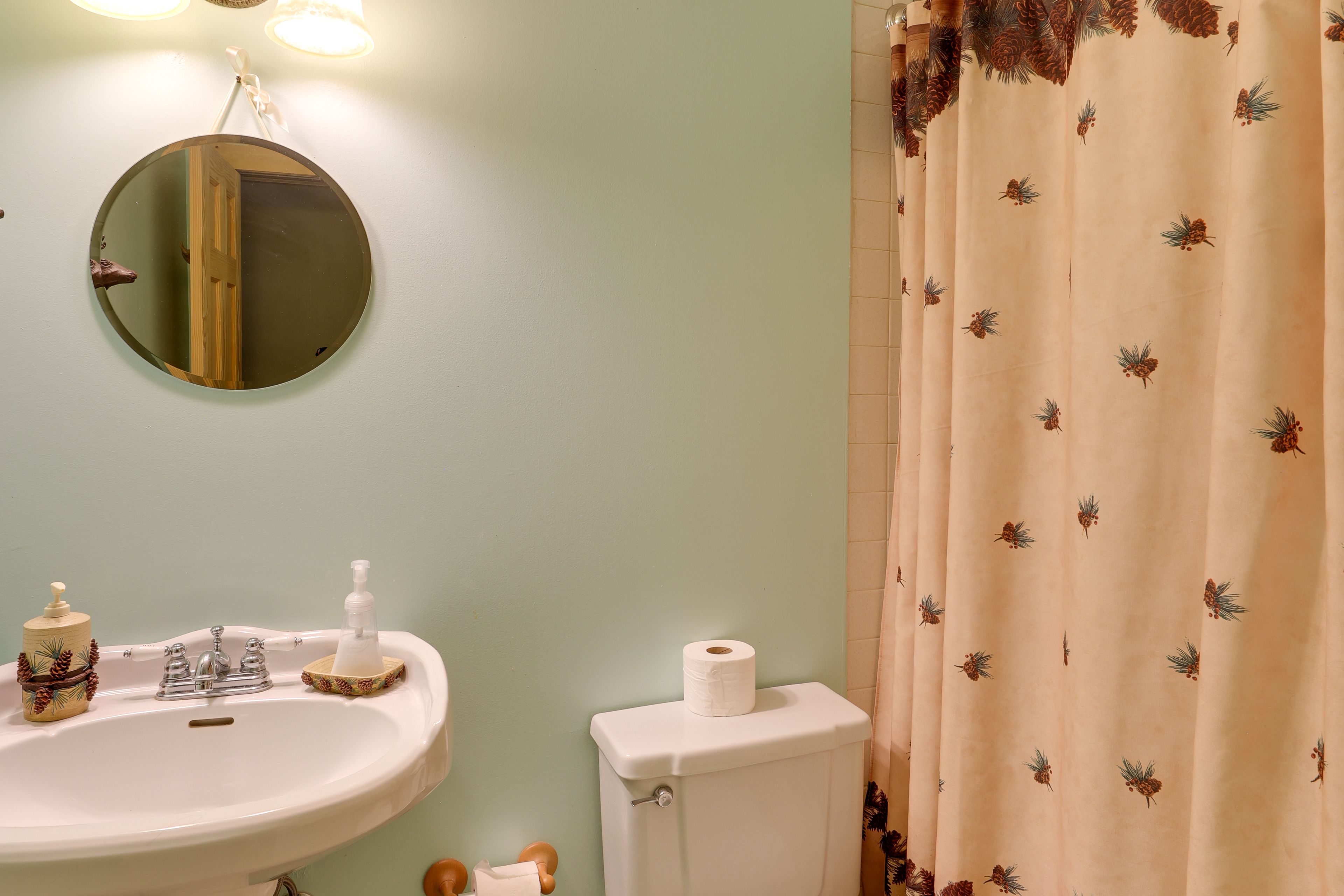 En-Suite Bathroom