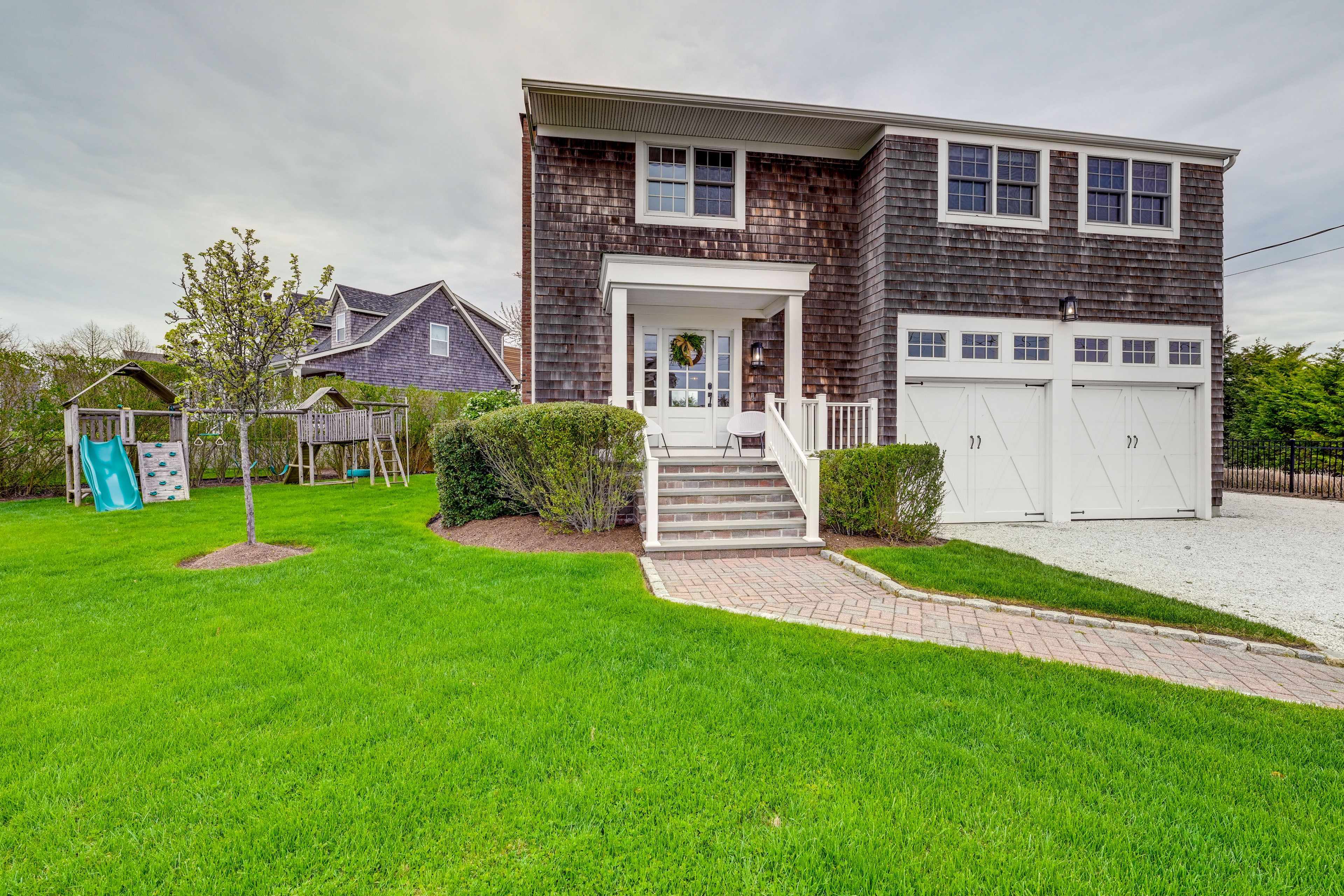 House Exterior | Garage Parking (1 Vehicle) | Driveway Parking (3 Vehicles)