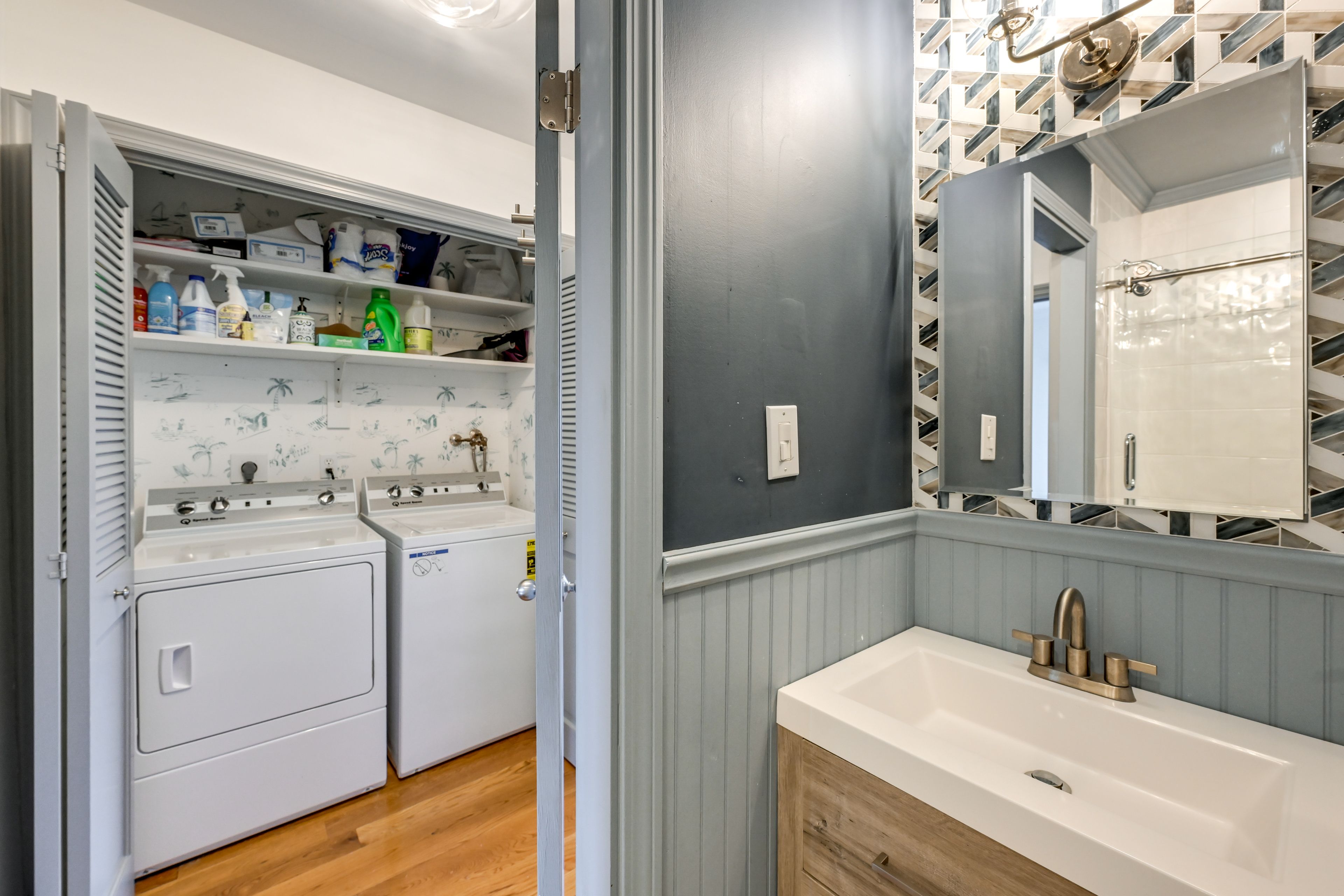 Full Bathroom
