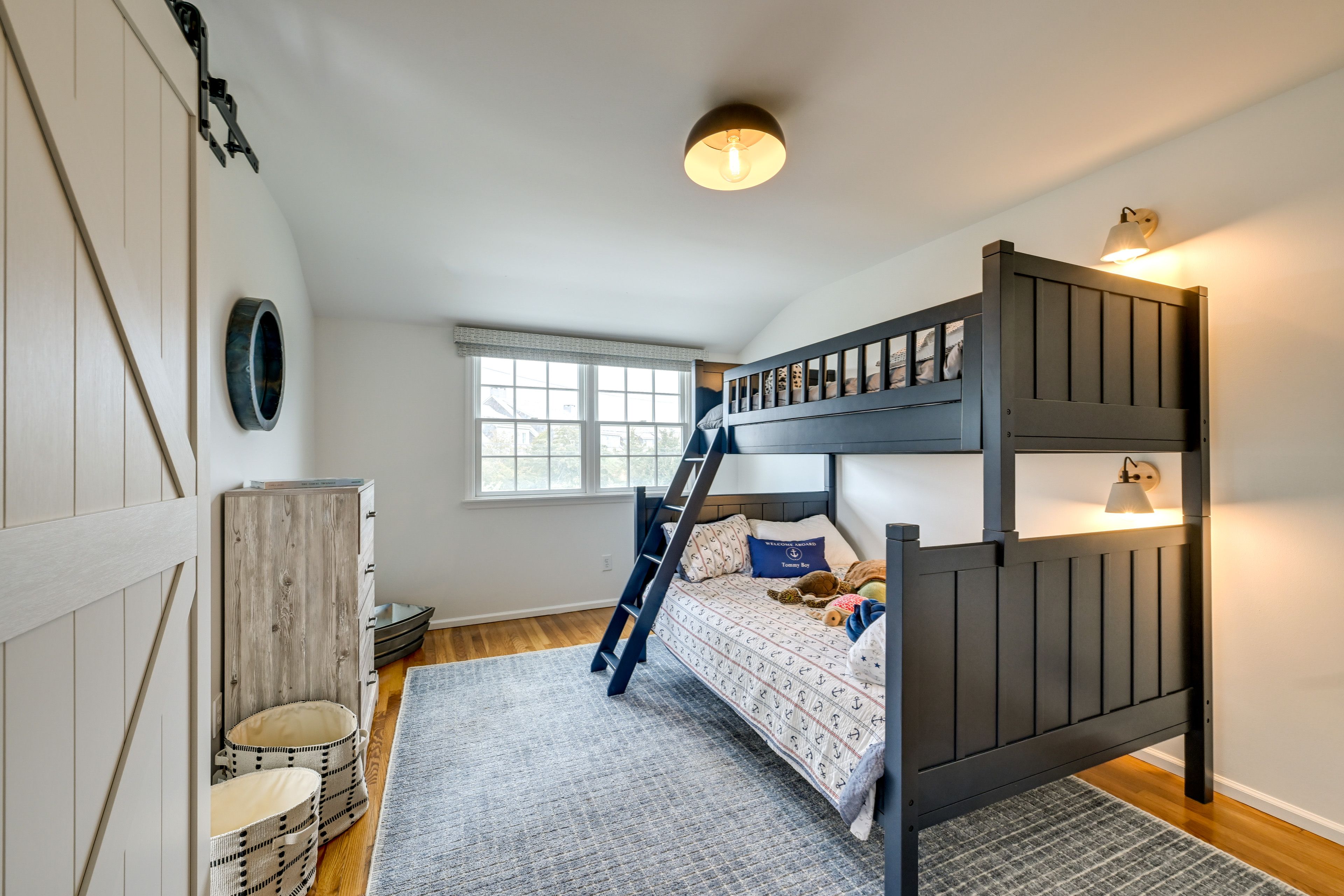 Bedroom 5 (Bunk Room) | Twin/Full Bunk Bed