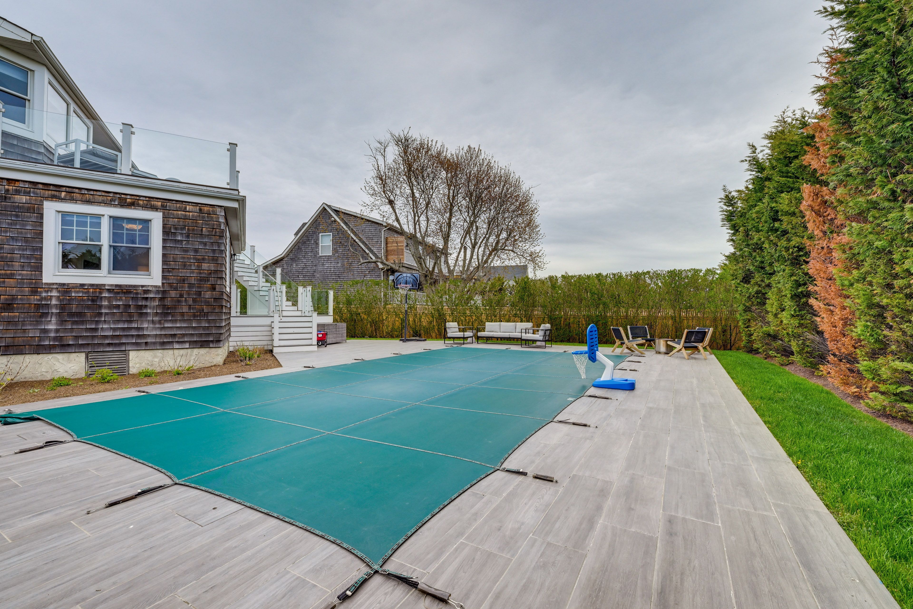 Lower Deck | Private Pool