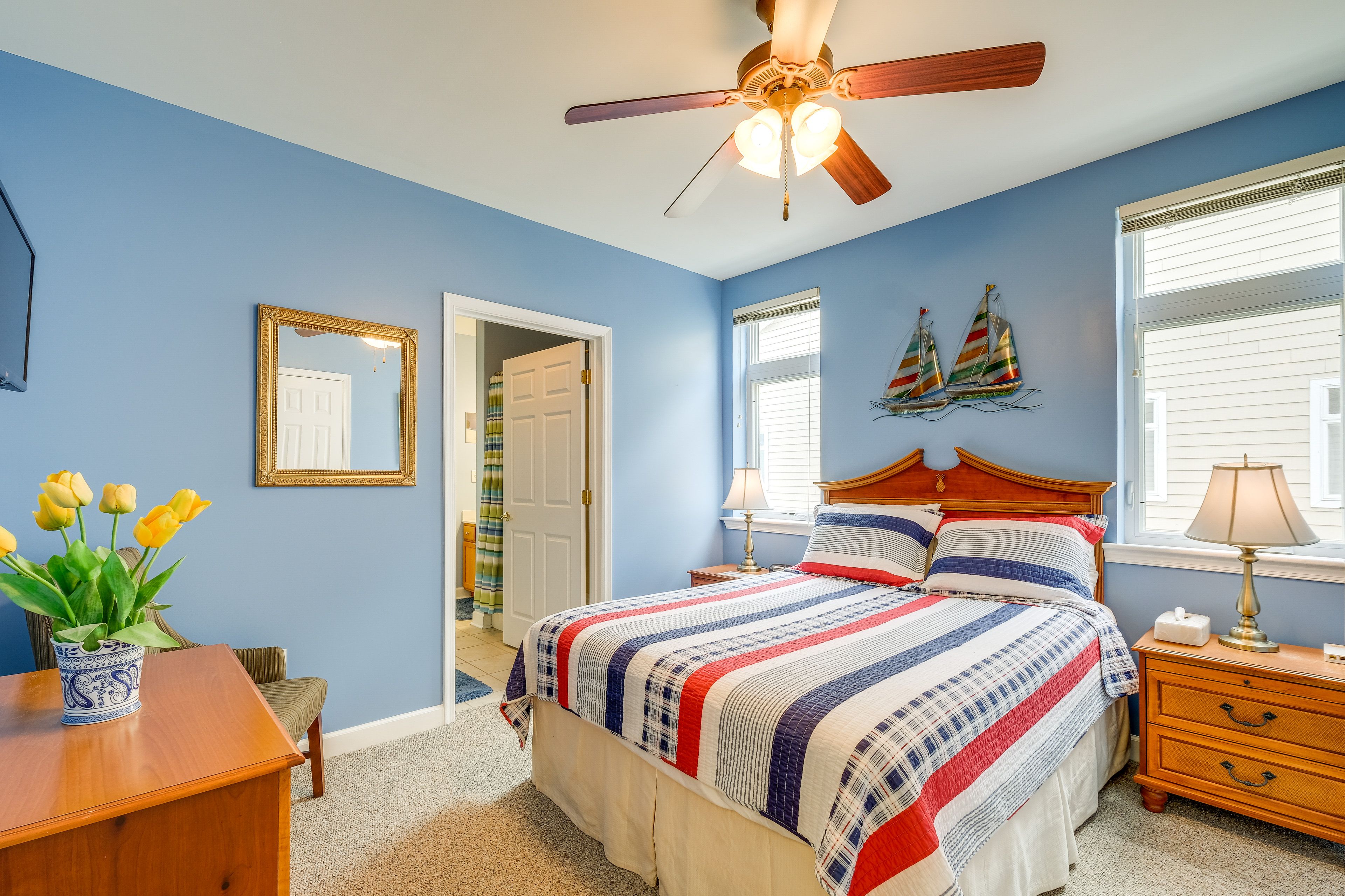 Bedroom 2 | Queen Bed