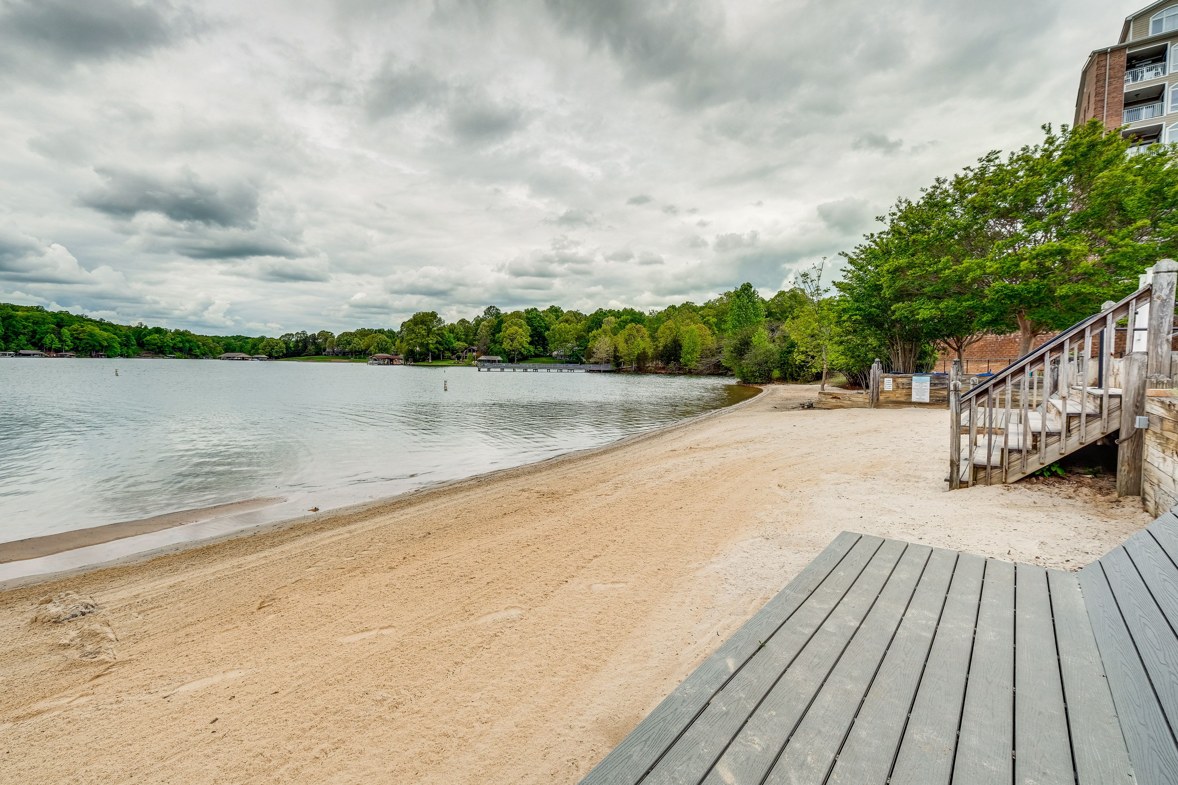 Lake Access