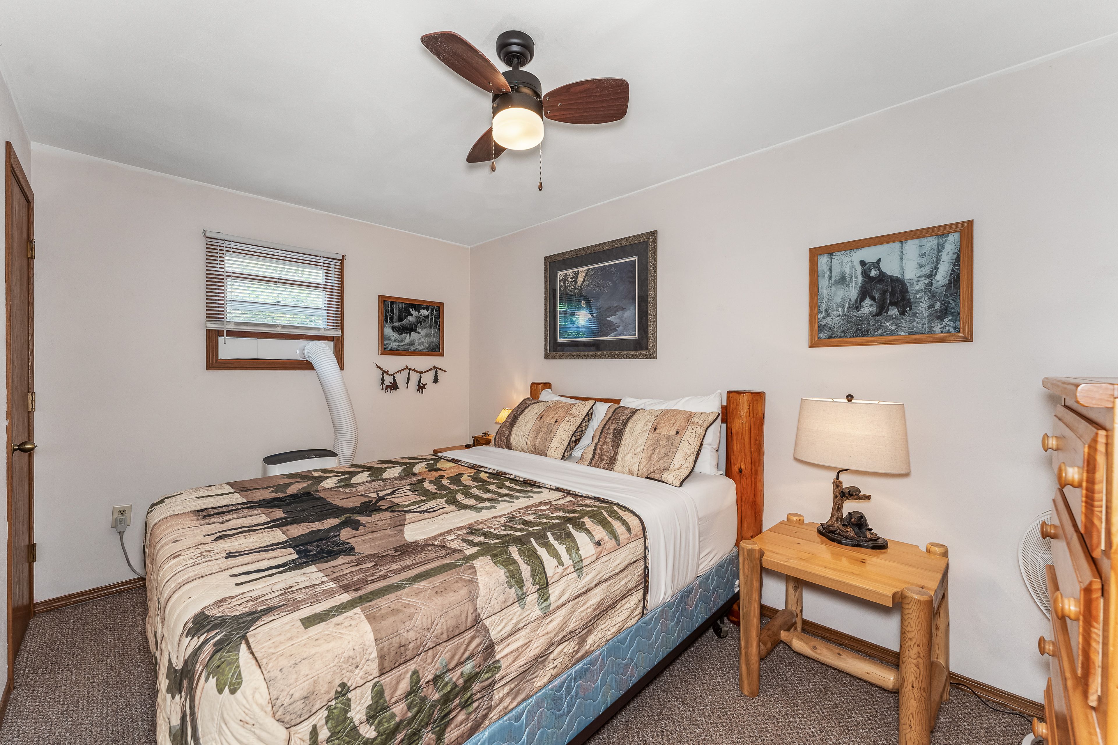 Bedroom 1 | Queen Bed | 2nd Floor | Linens Provided