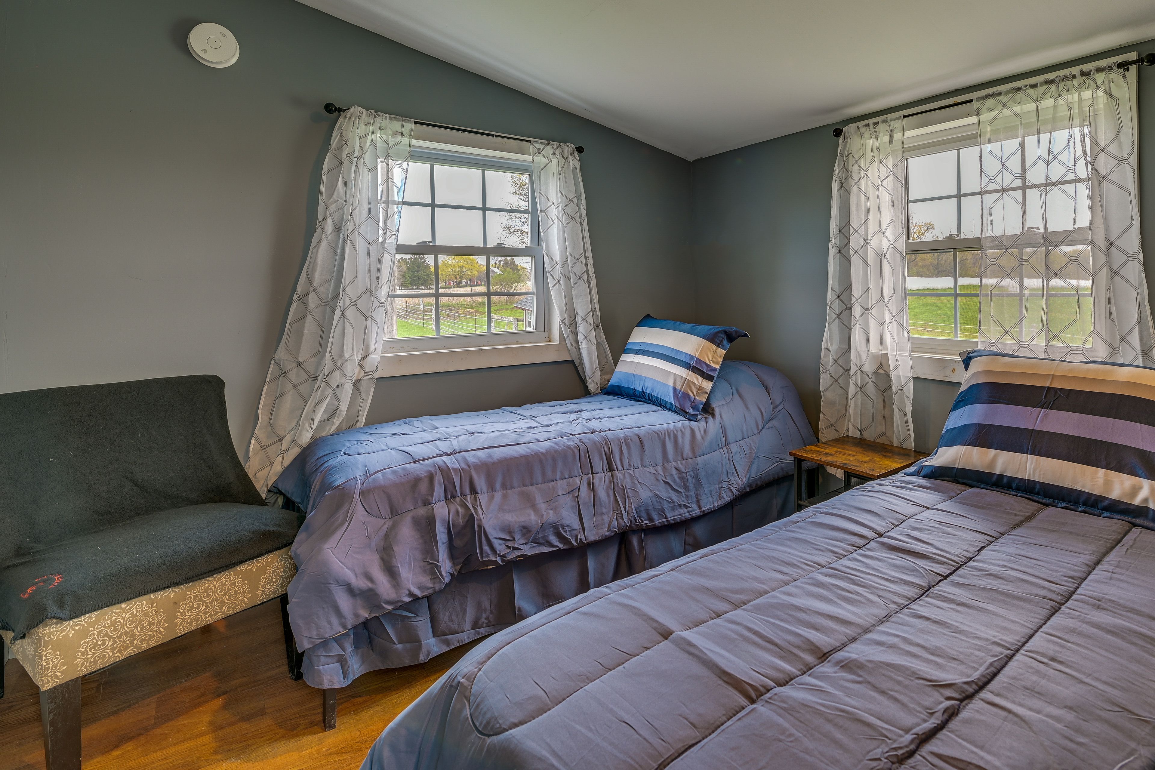 Bedroom 2 | 2 Twin Beds
