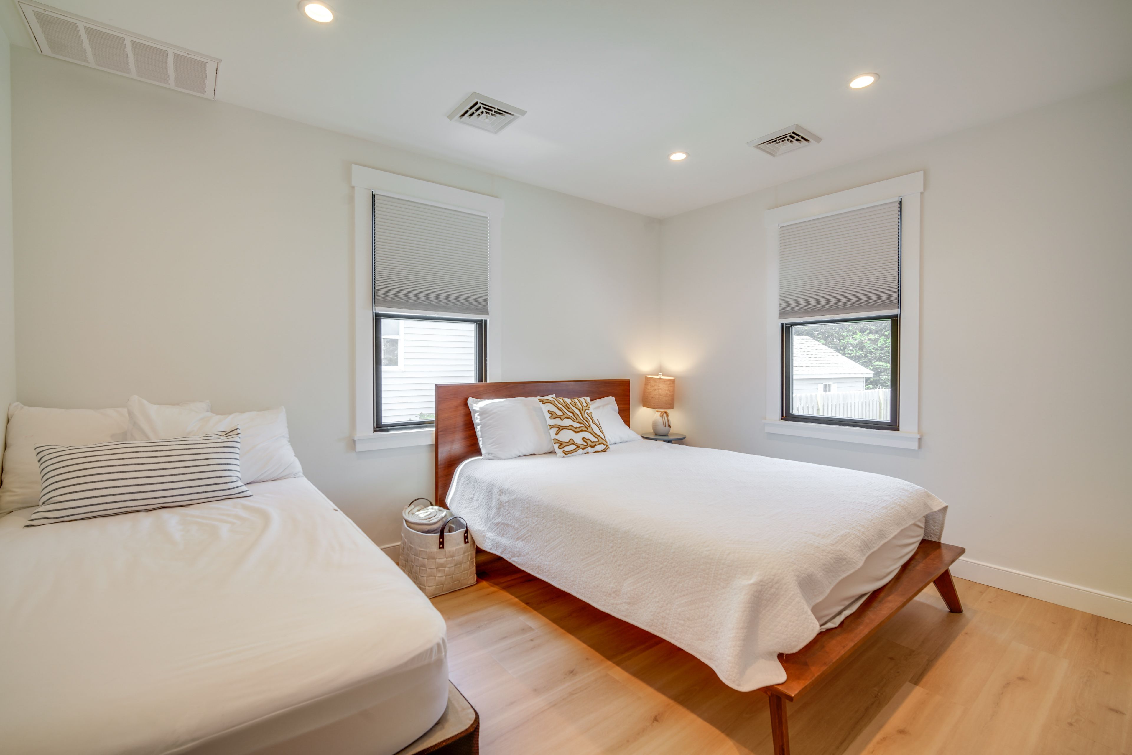 Bedroom 2 | Queen Bed | Twin Bed