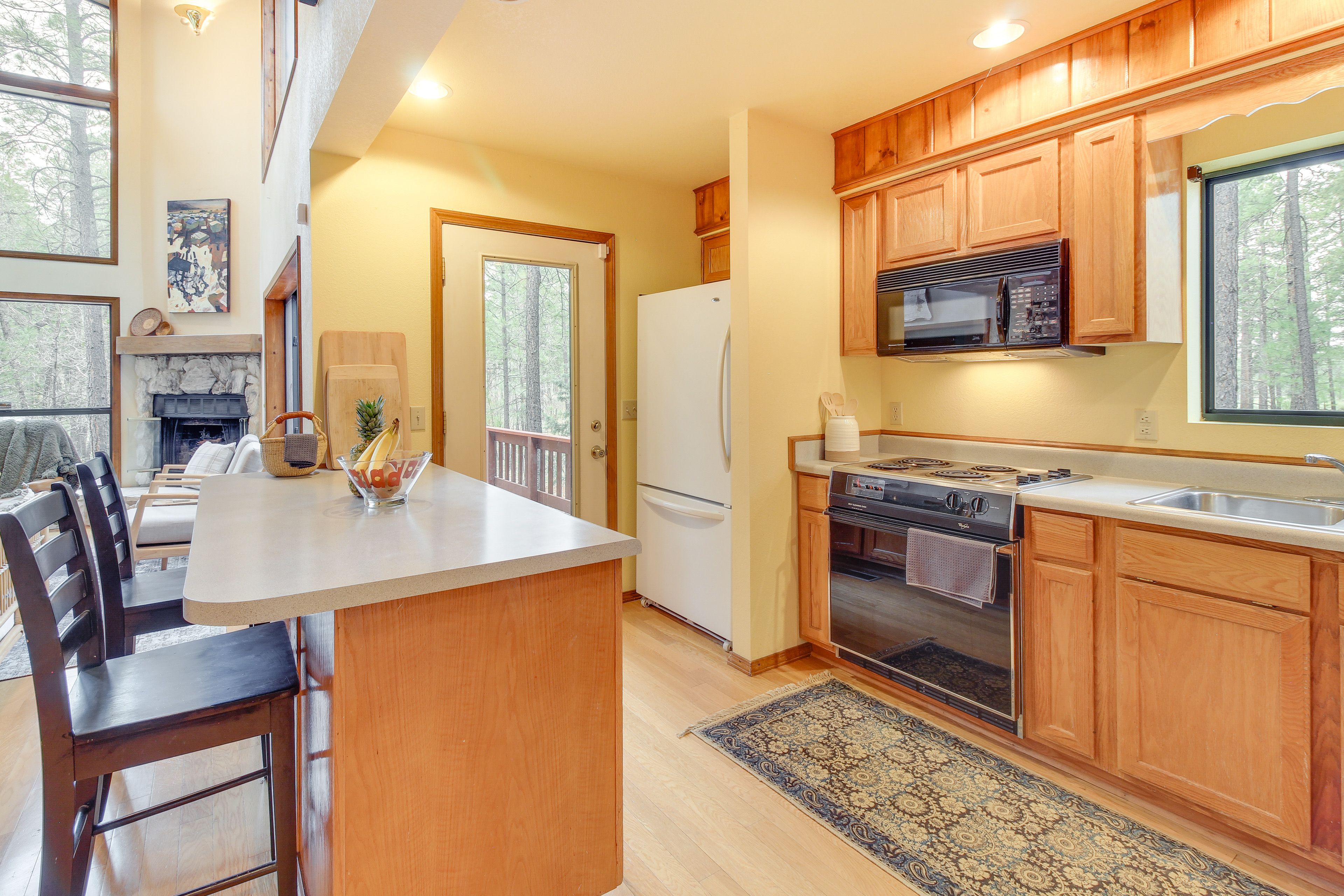 Kitchen | 1st Floor | Dishwasher | Cooking Basics