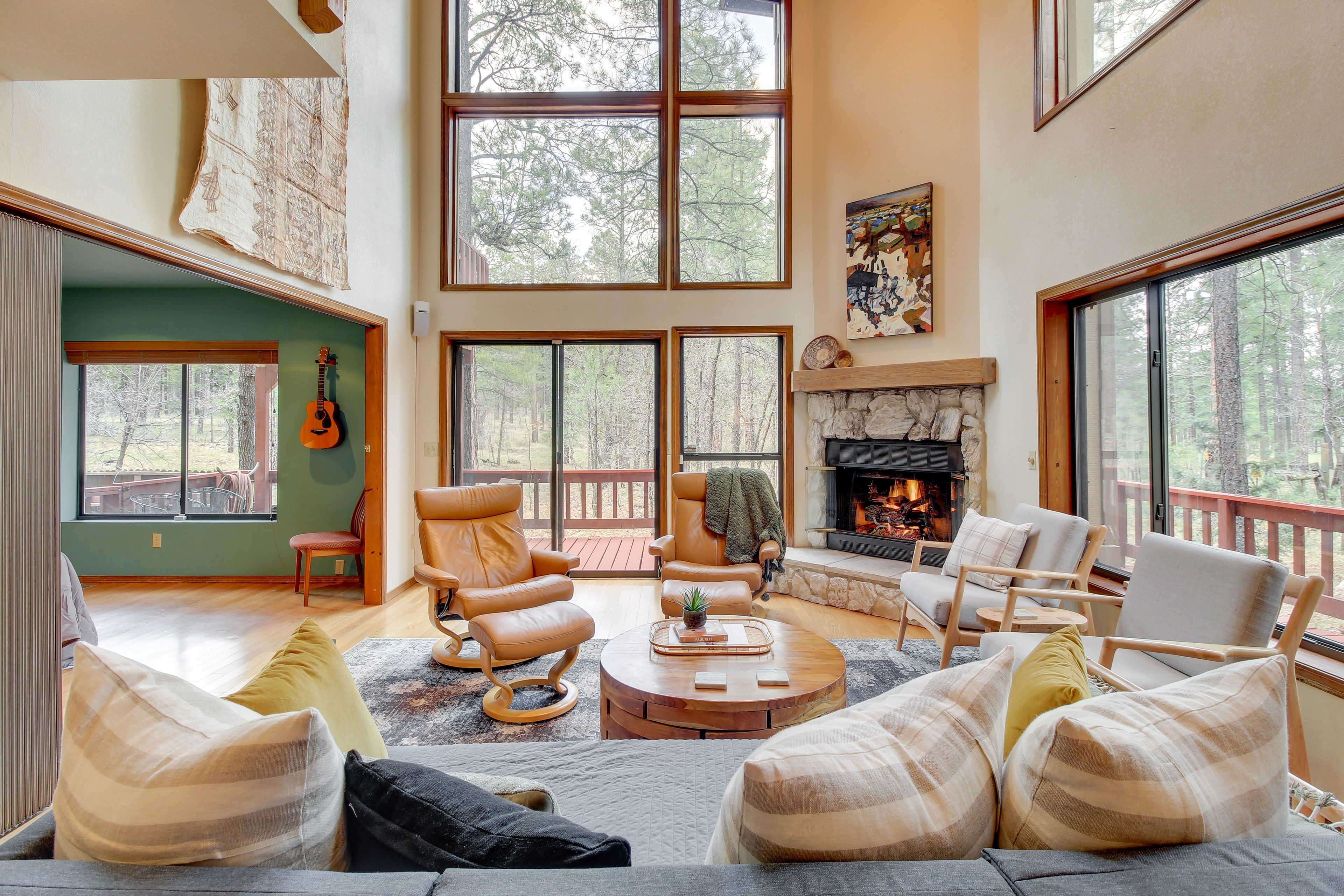 Pinetop-Lakeside Vacation Rental | 4BR | 3BA | 2,600 Sq Ft | 3 Steps to Enter