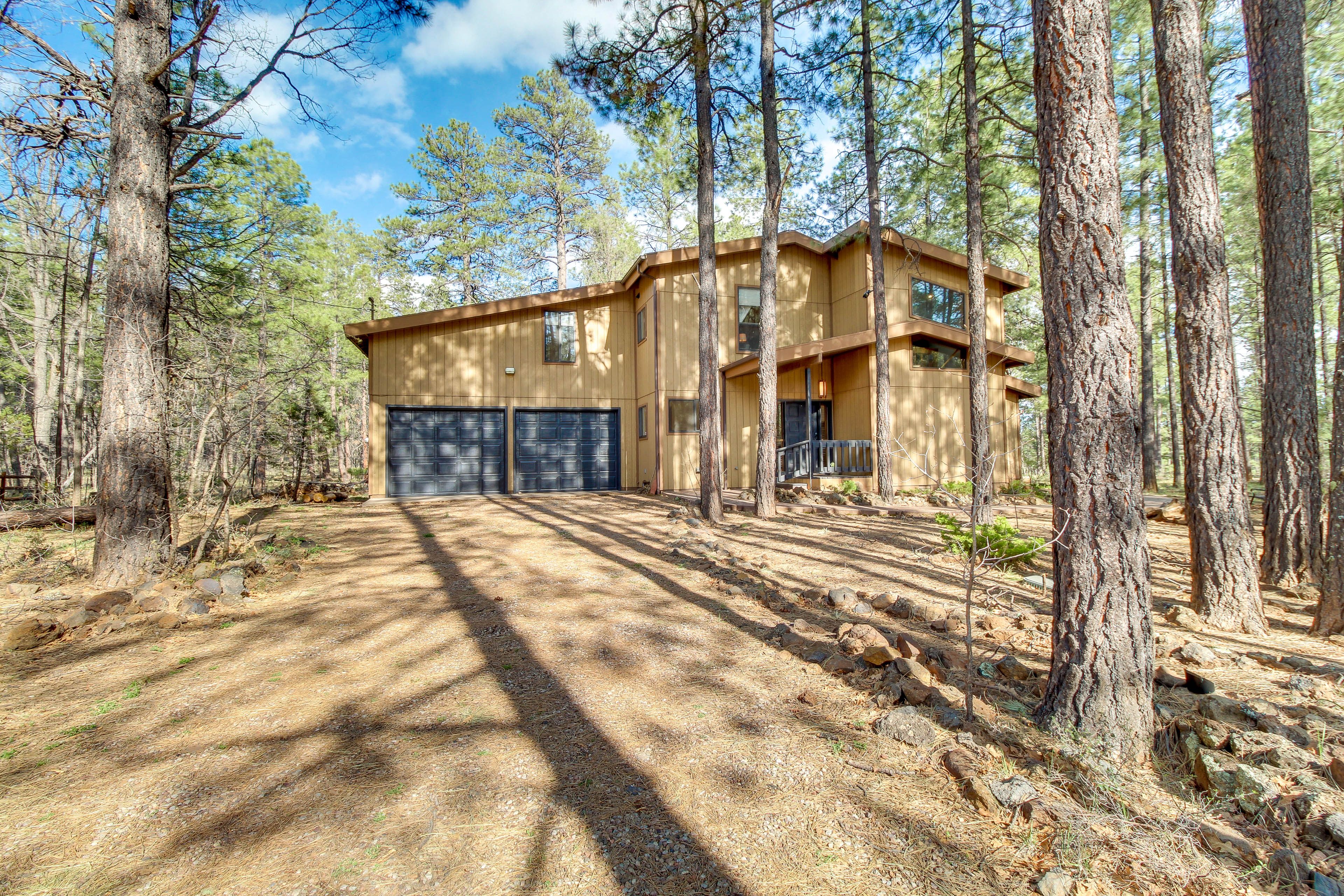 House Exterior | Driveway (3 Vehicles)