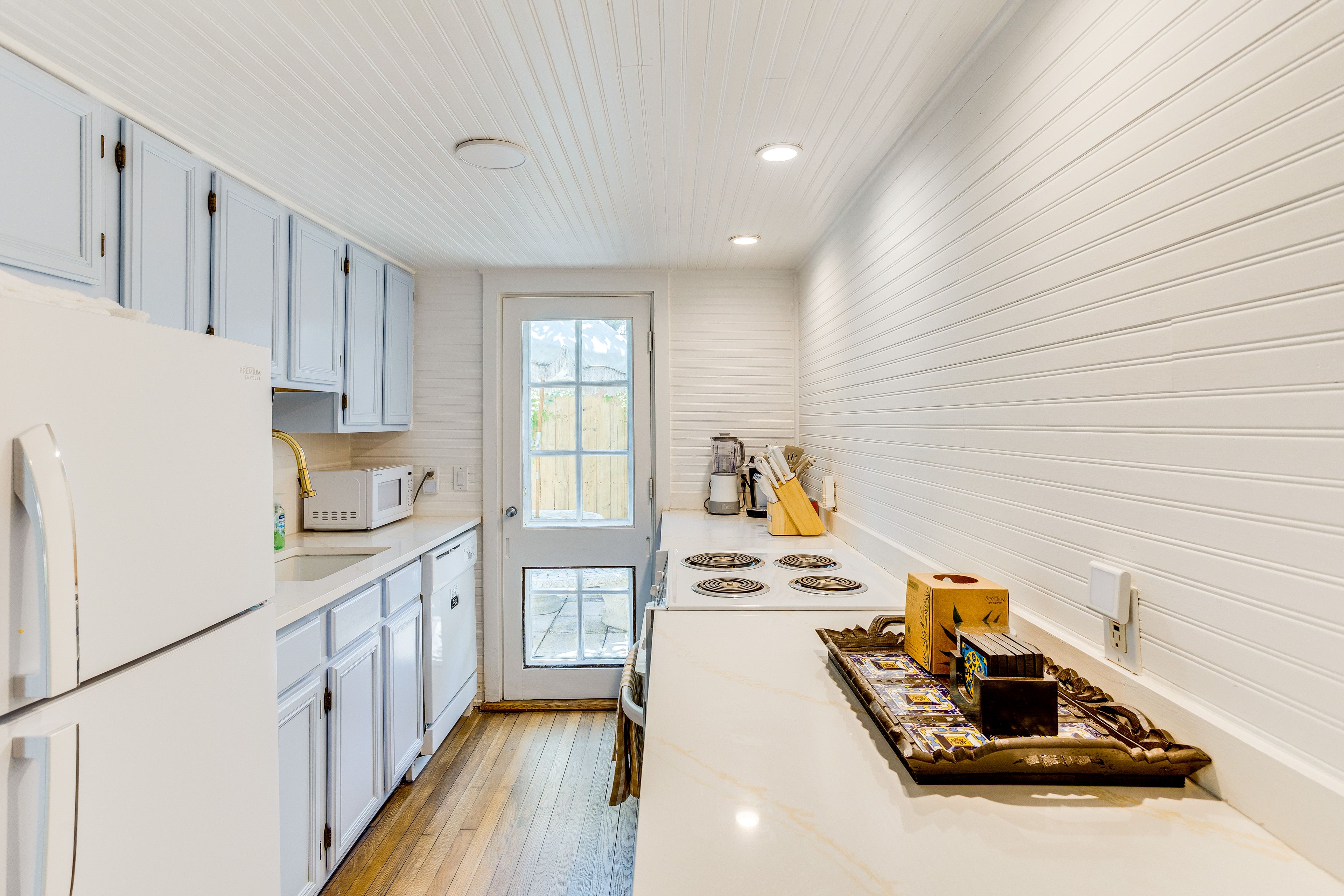 Kitchen | Cooking Basics Supplied