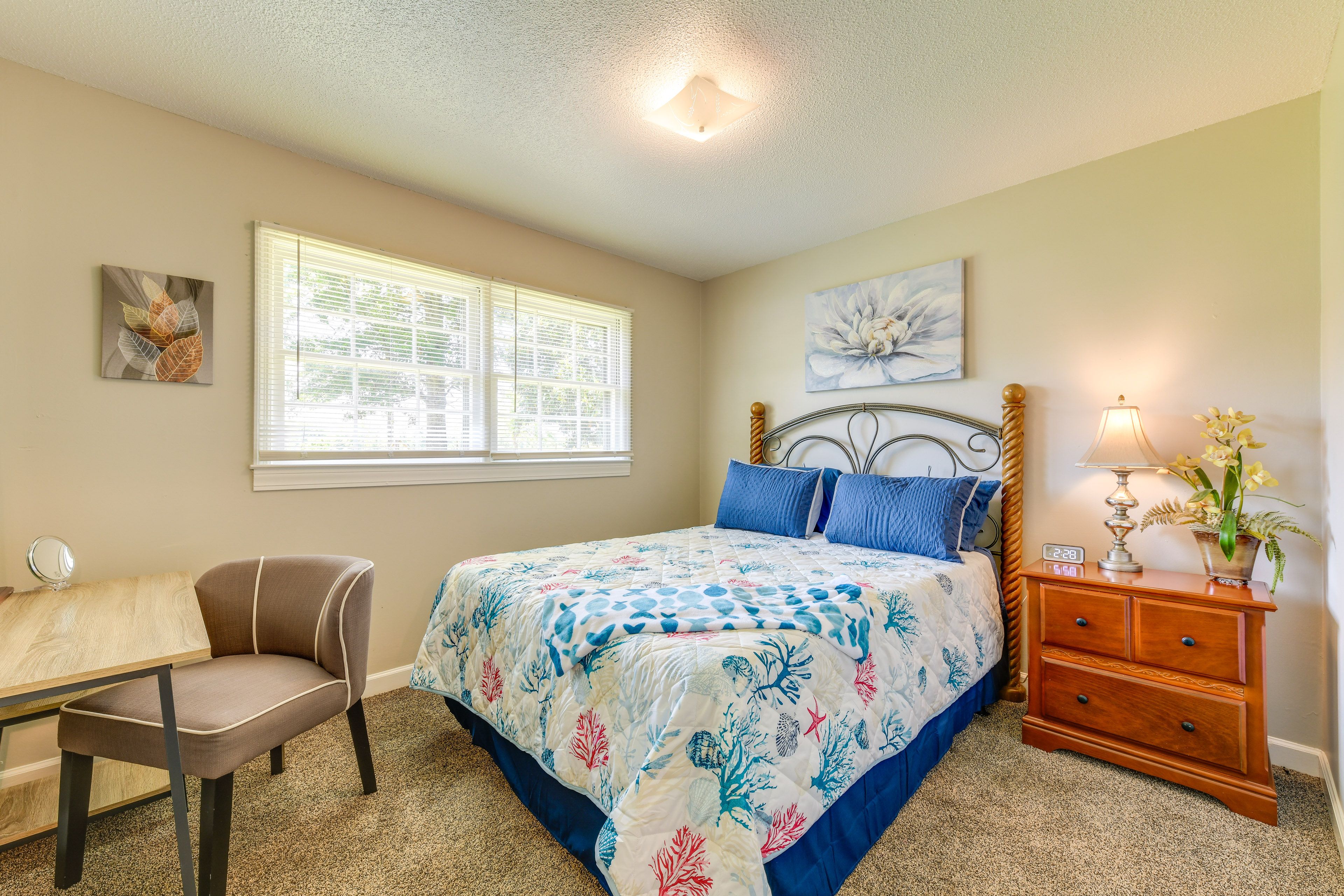 Bedroom 3 | Queen Bed
