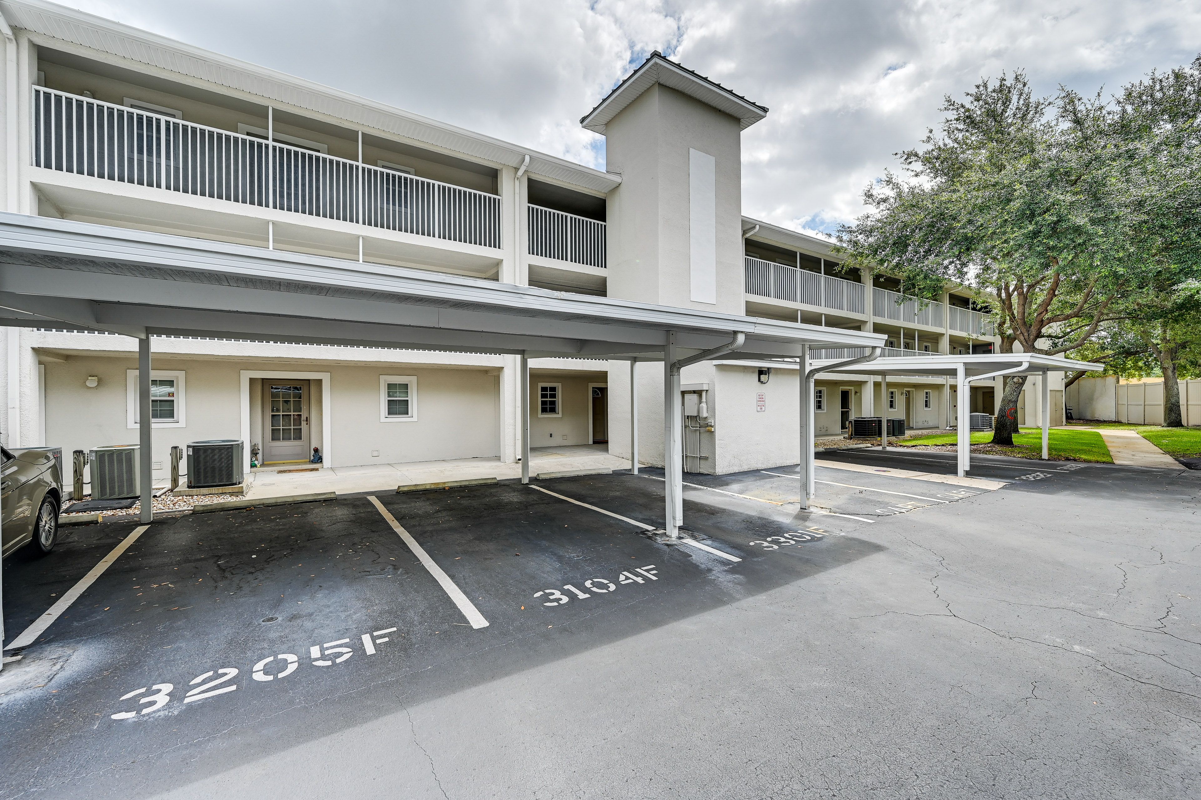 Parking | Reserved Carport (1 Vehicle)