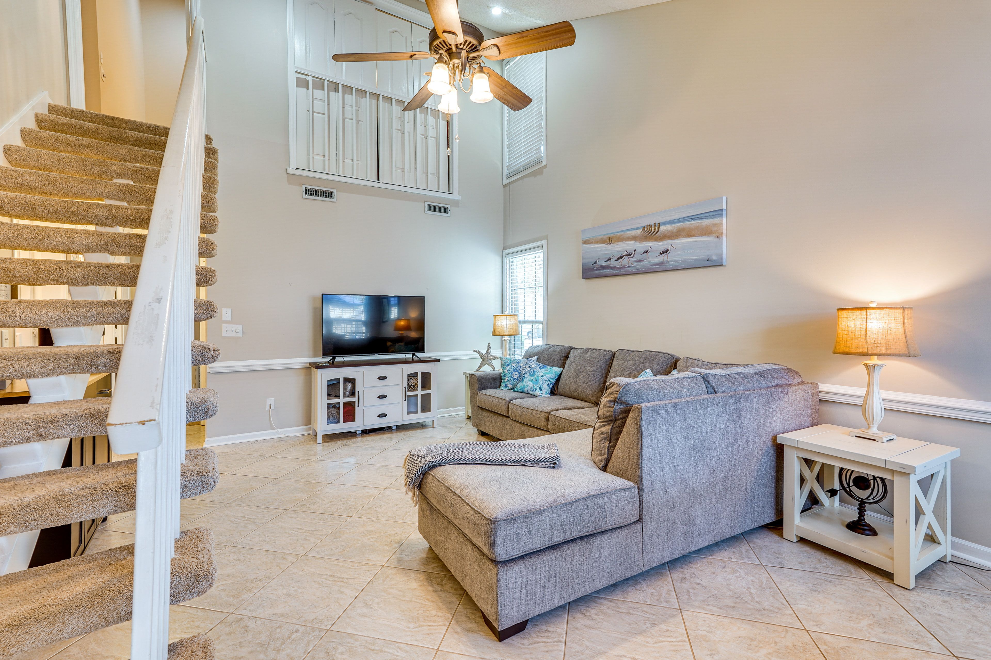 Living Room | Central A/C | Free WiFi | Flat-Screen TV