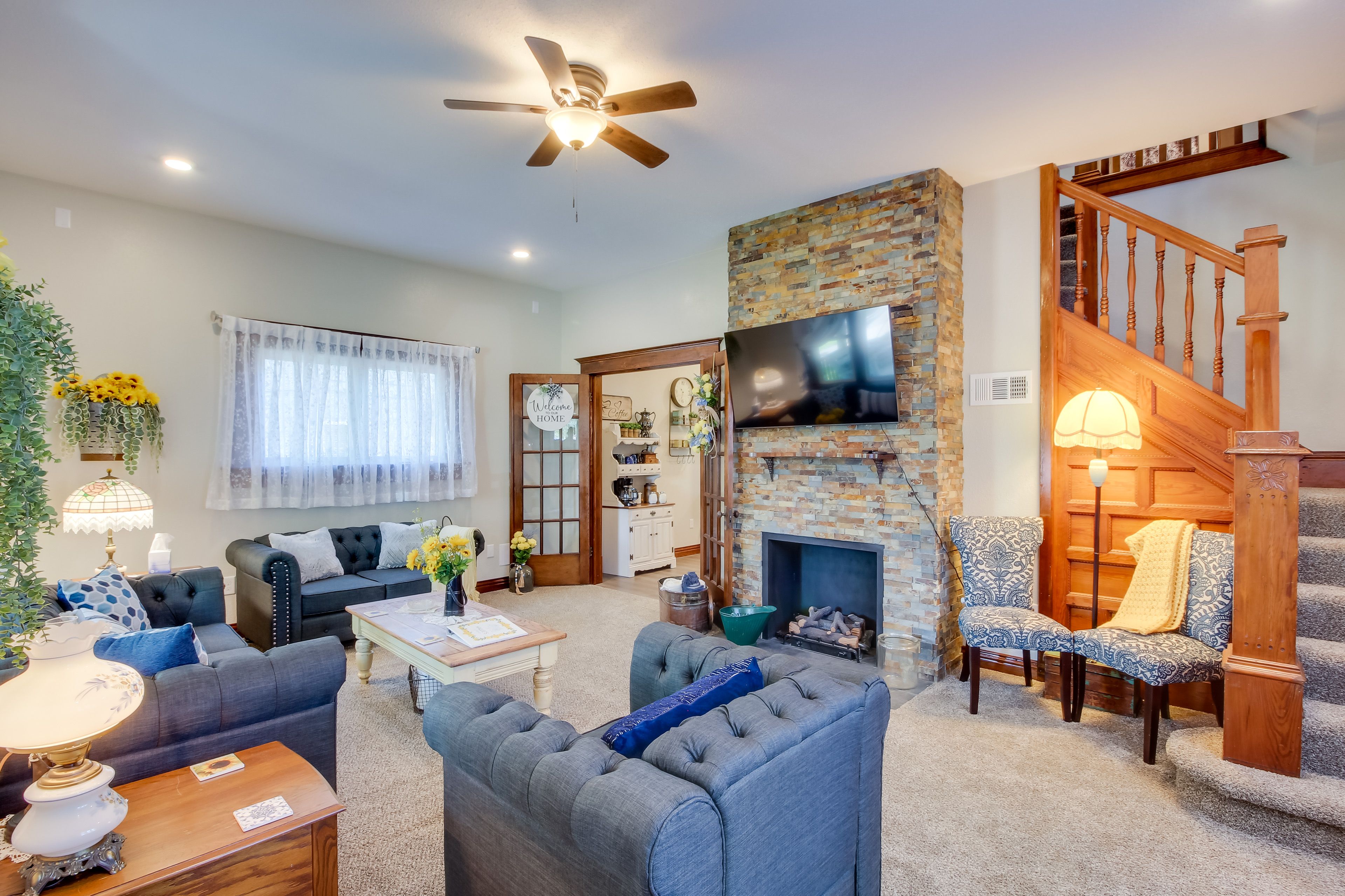 Chanute Vacation Rental | 1,600 Sq Ft | 2BR | 2BA | Stairs Required