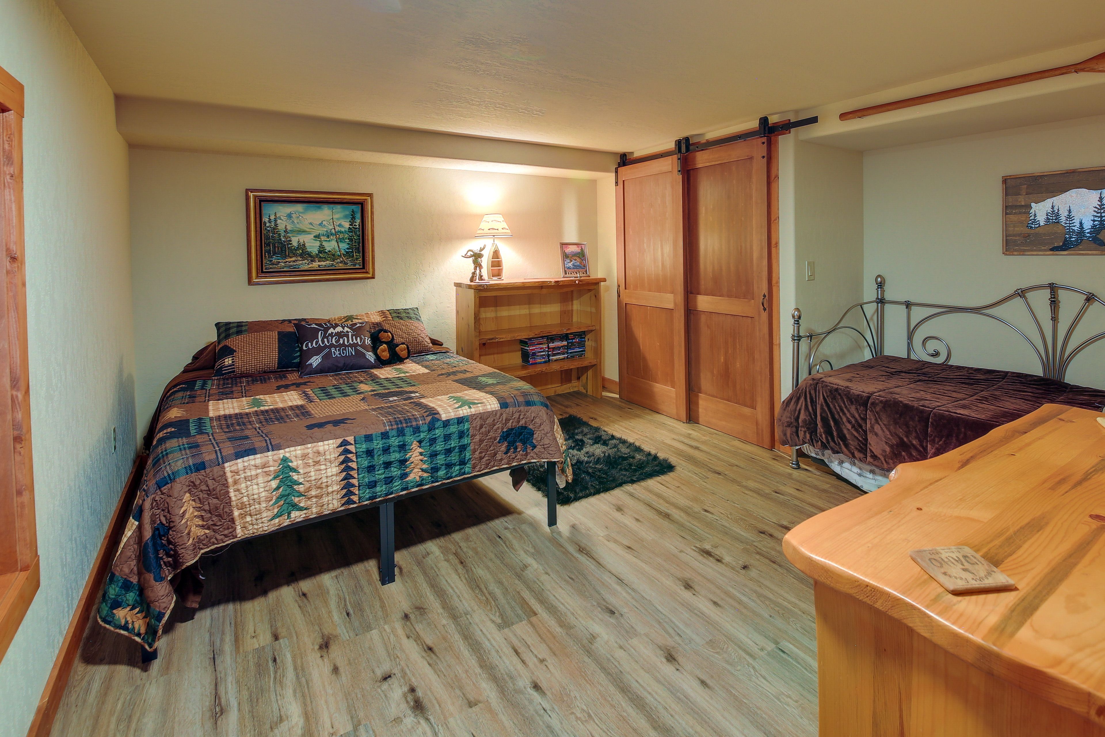Bedroom 4 | King Bed | Twin Bed w/ Twin Trundle