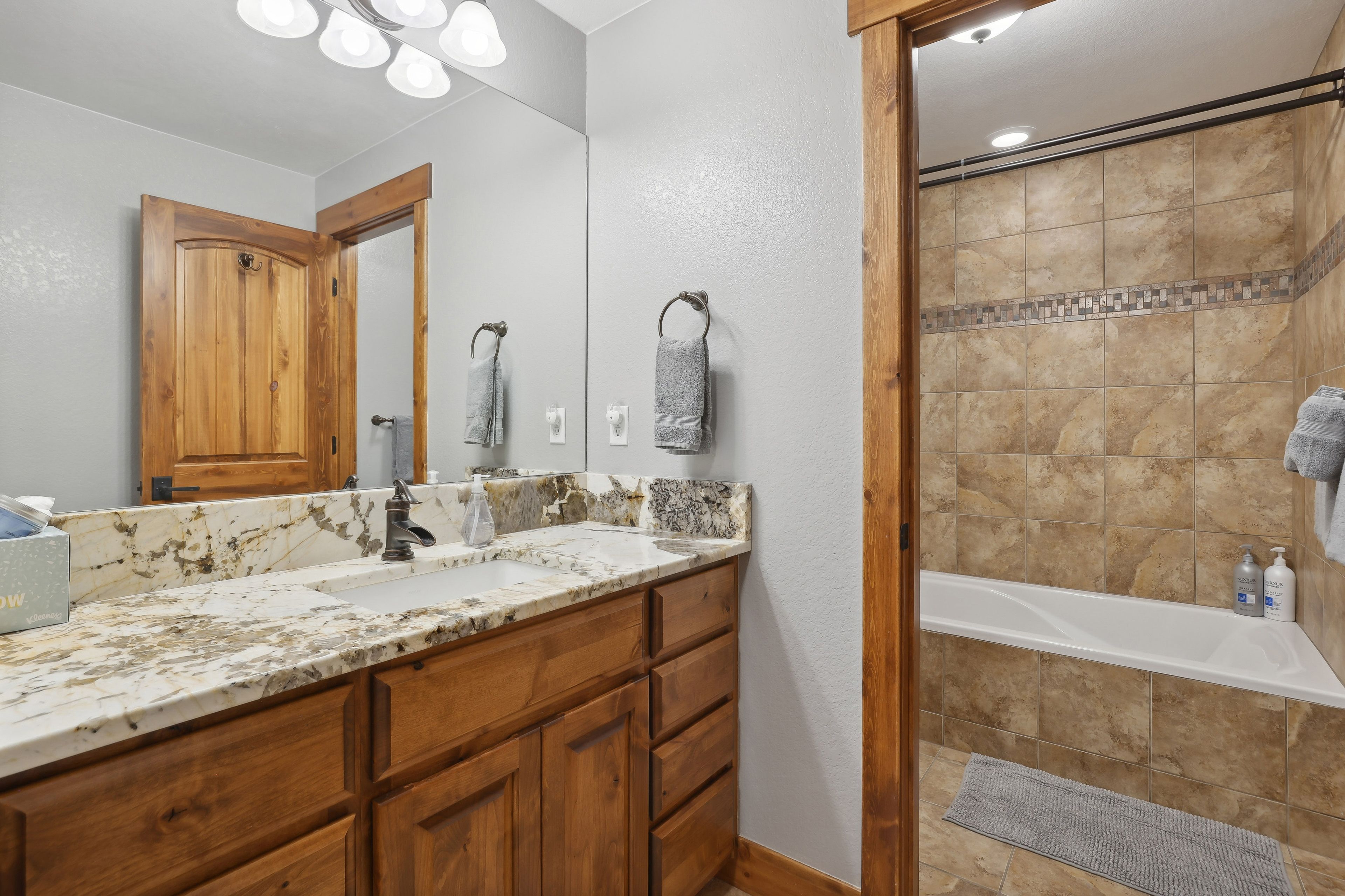 Full Bathroom | 2nd Floor | Towels Provided | Hair Dryer