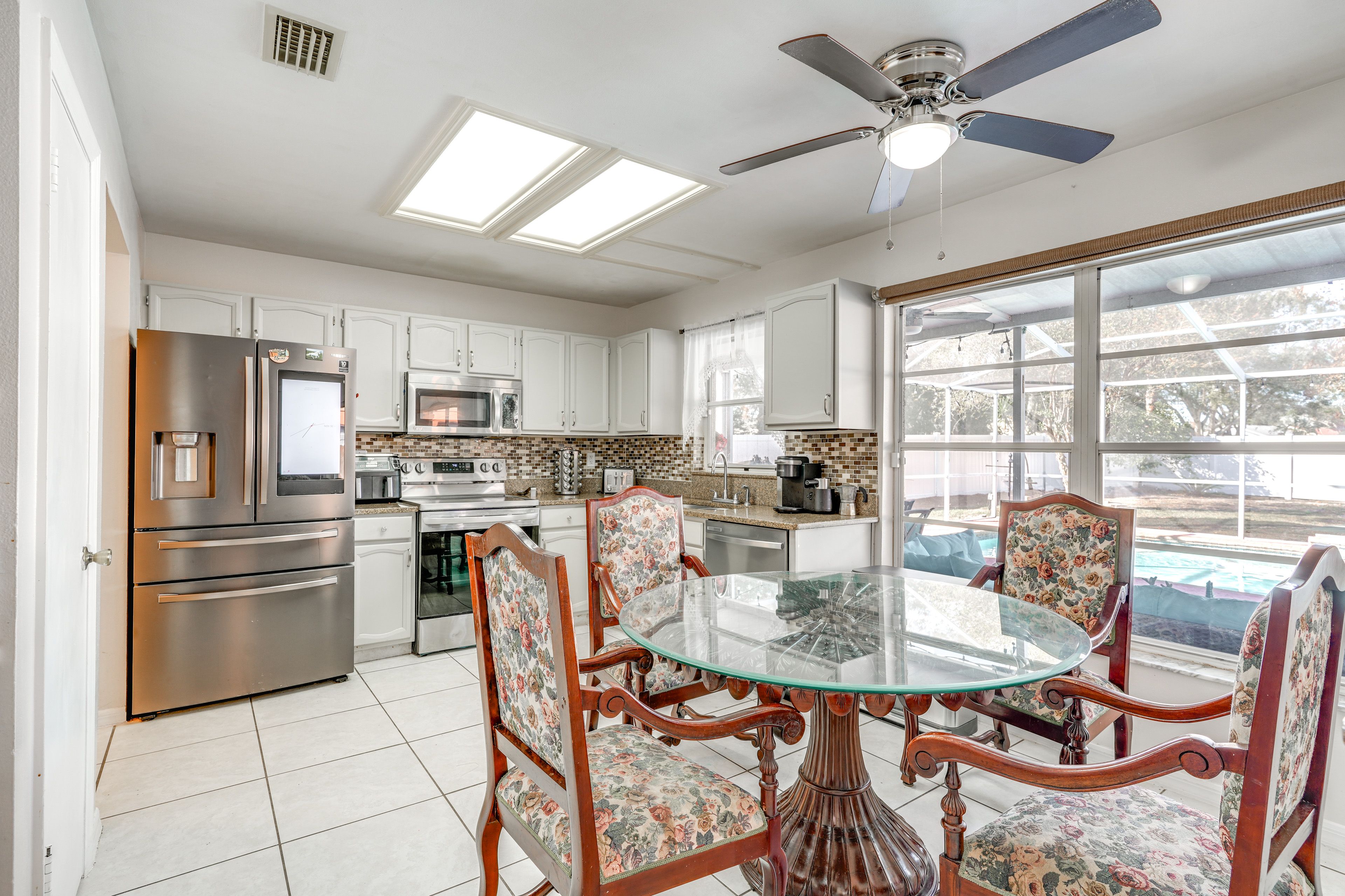Kitchen | Dining Area | 1st Floor