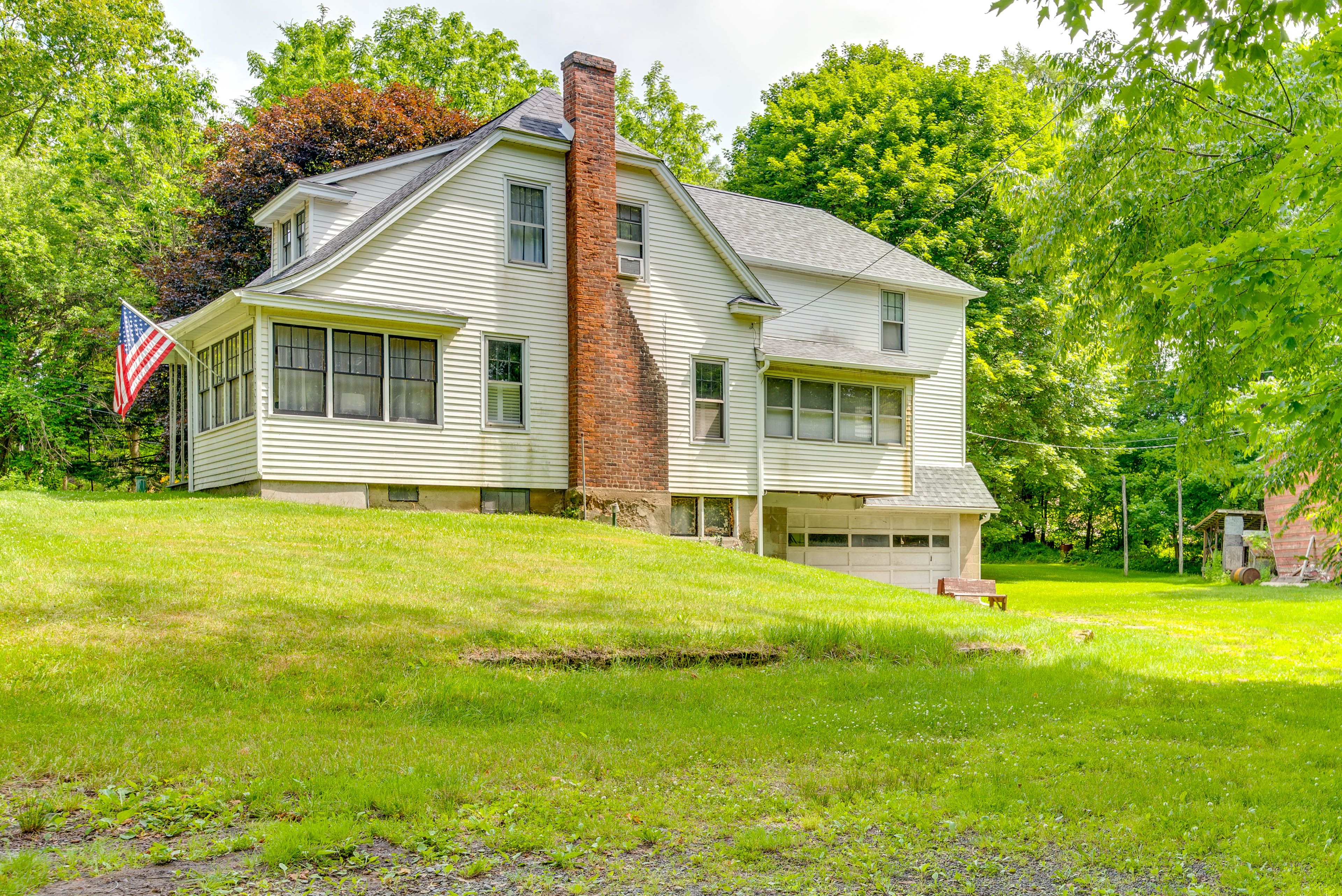 Home Exterior | Private Yard