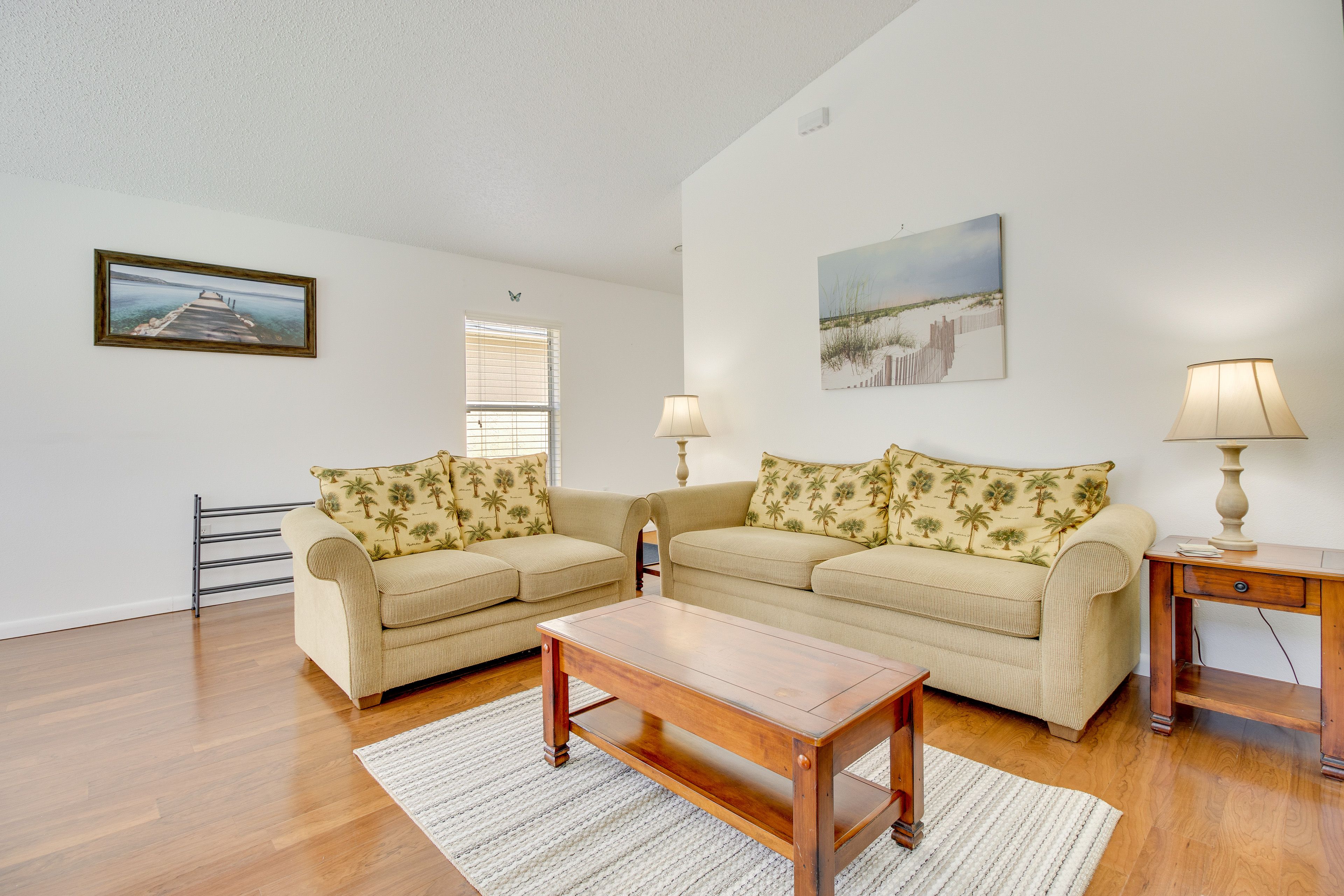 Living Room | Queen Sleeper Sofa | Central Heat & A/C | Free WiFi